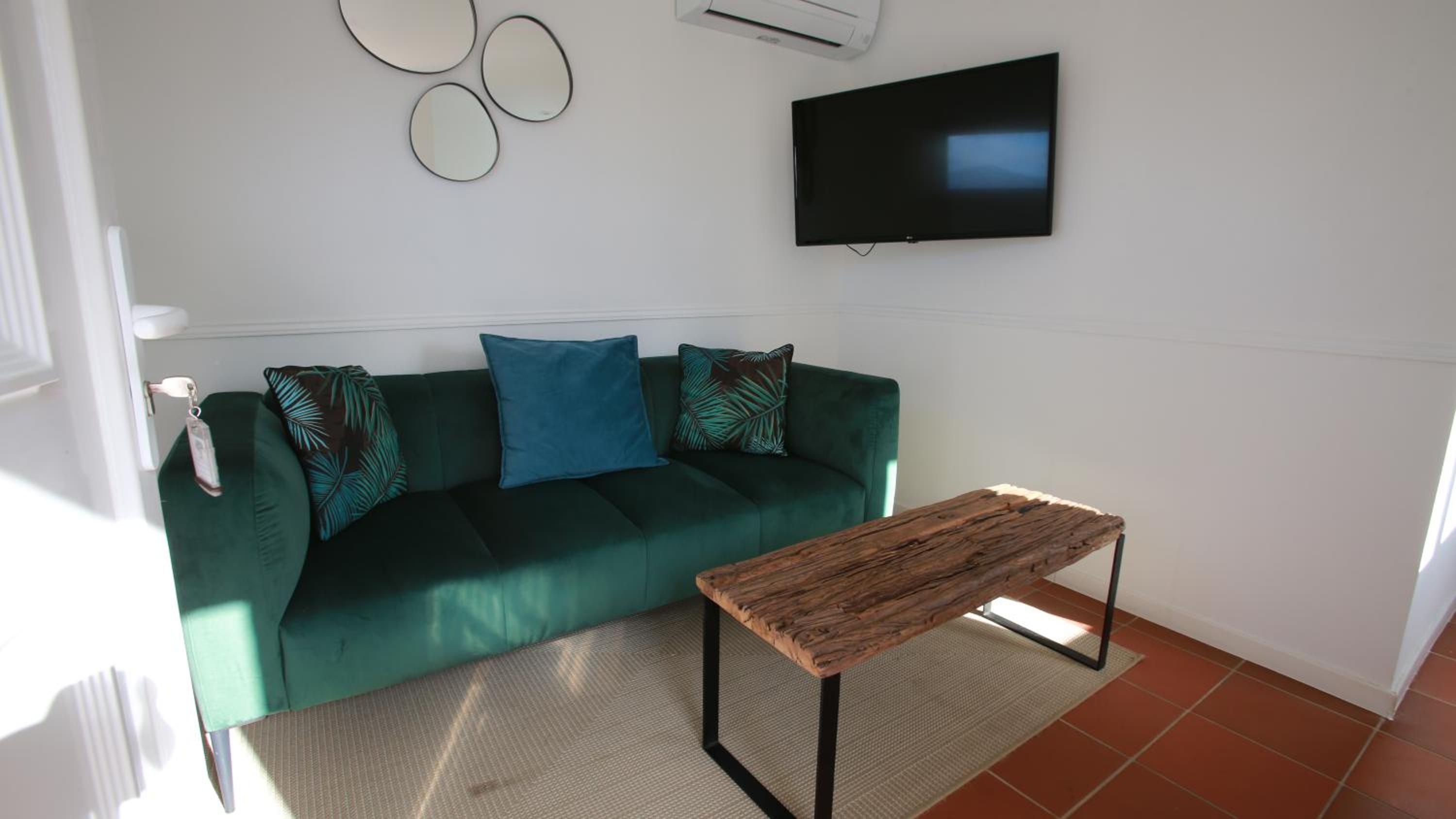 One-Bedroom Suite