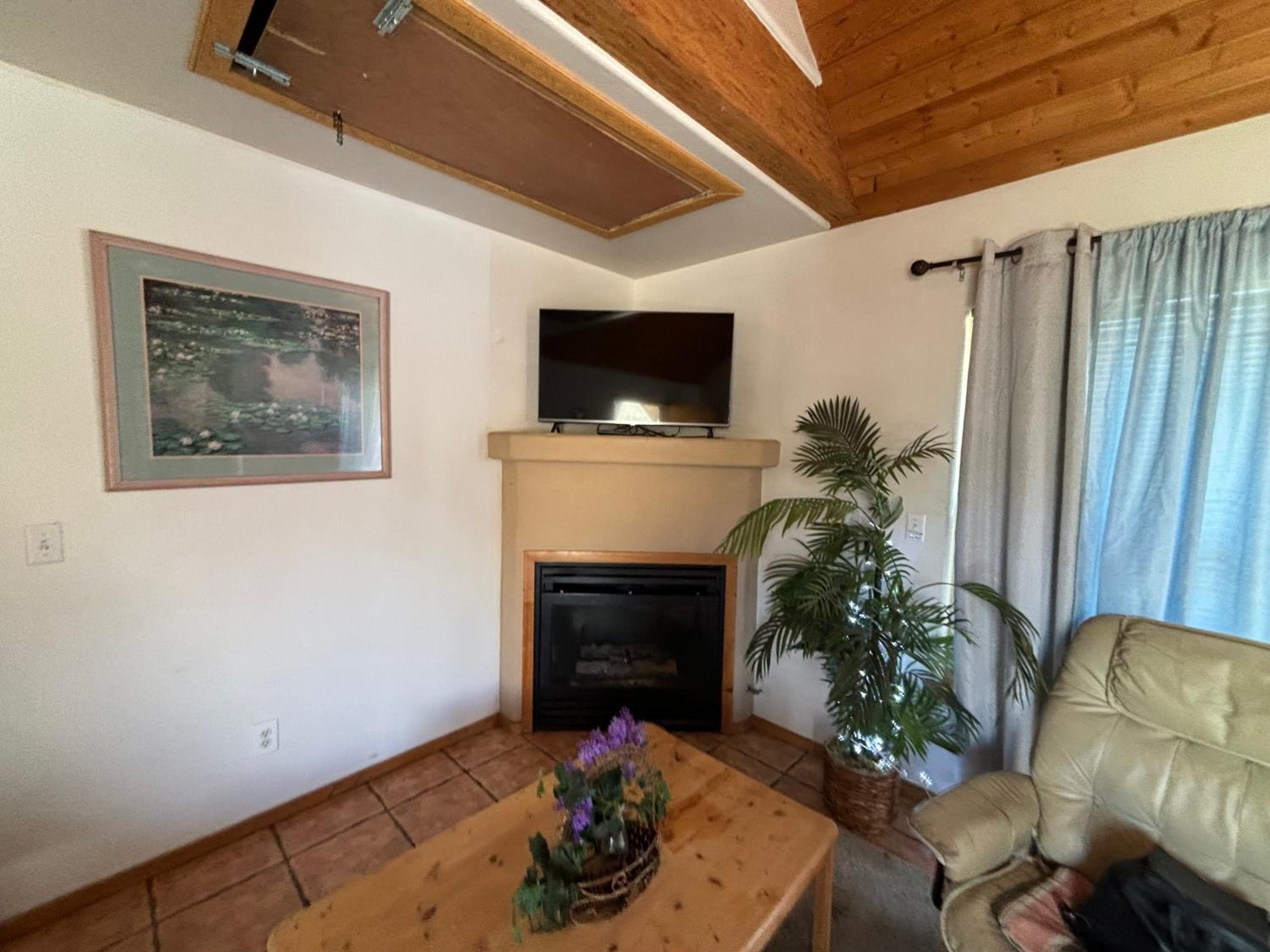Two-Bedroom Holiday Home with a Loft  - Photo 12
