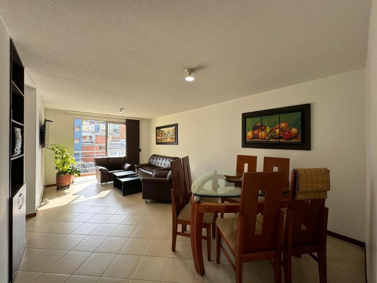 Three-Bedroom Apartment photo 1
