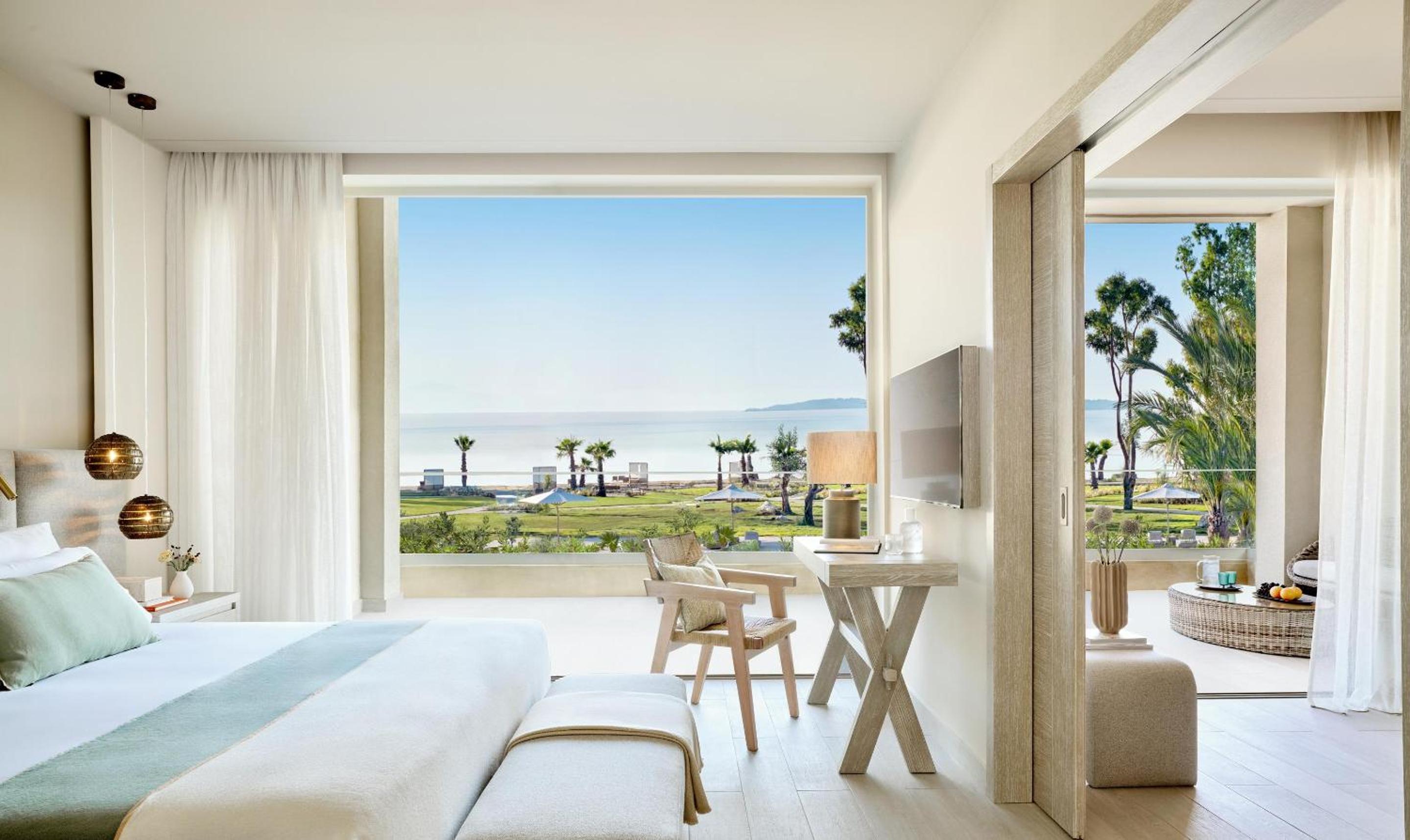 One Bedroom Bungalow Suite Balcony Pool View photo 2