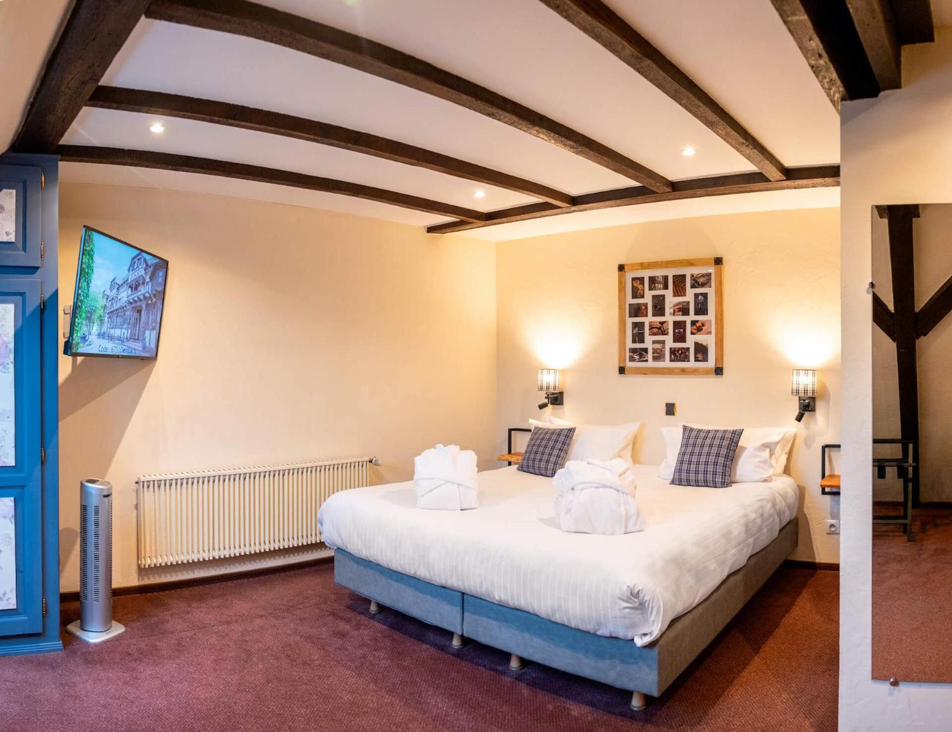Superior Double or Twin Room - Photo 10