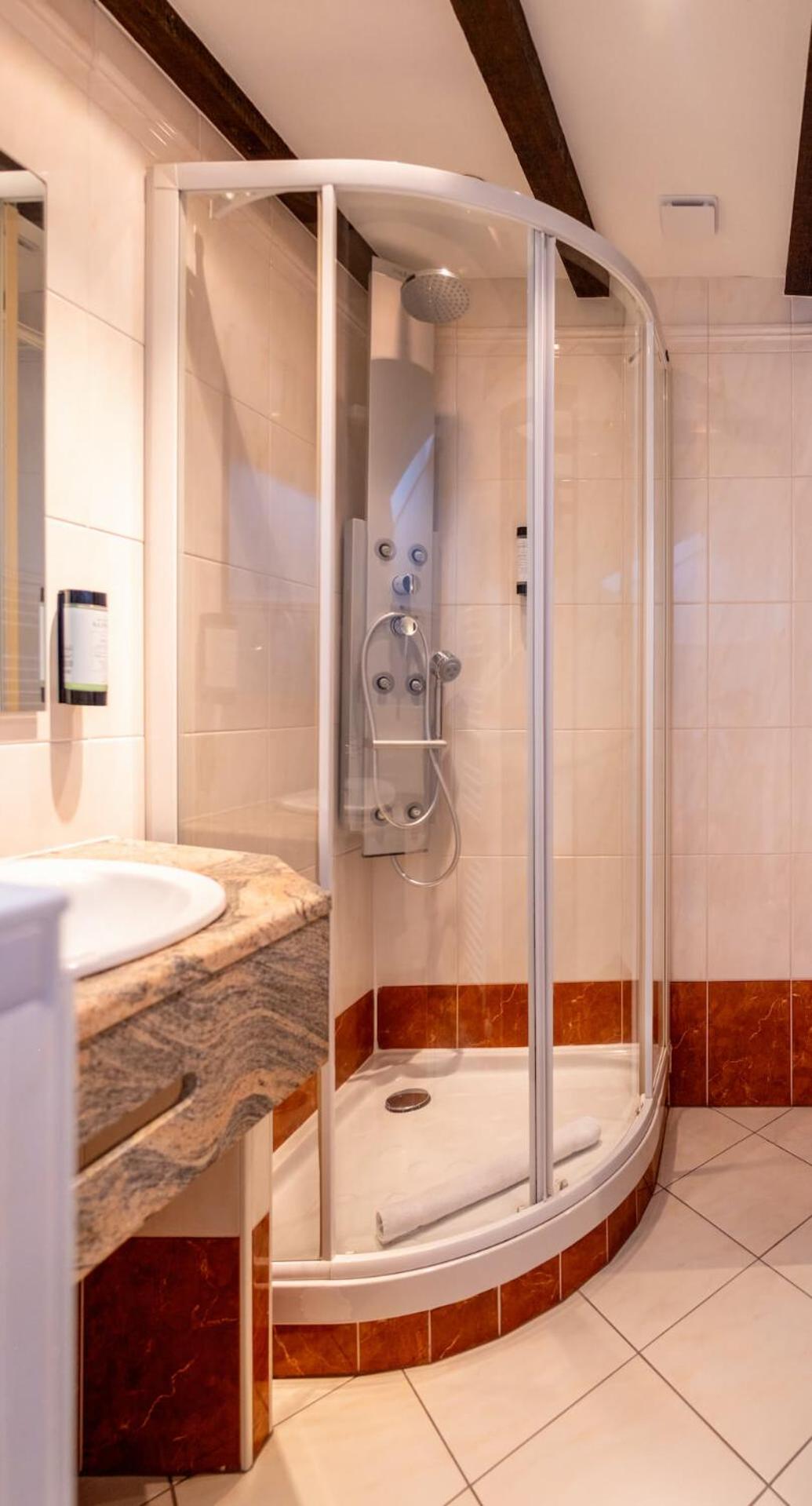 Superior Double or Twin Room - Photo 6