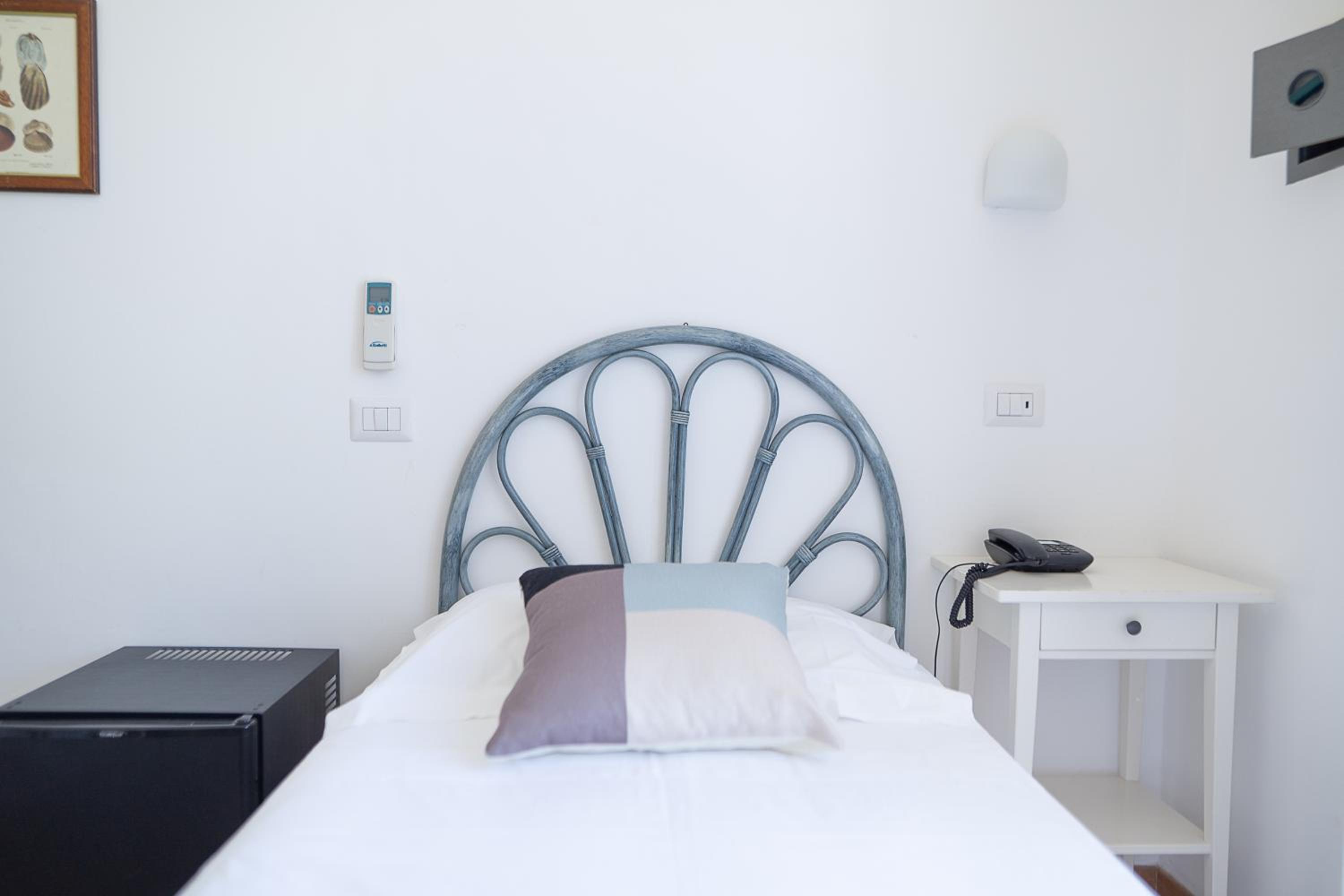 Single Room photo 3