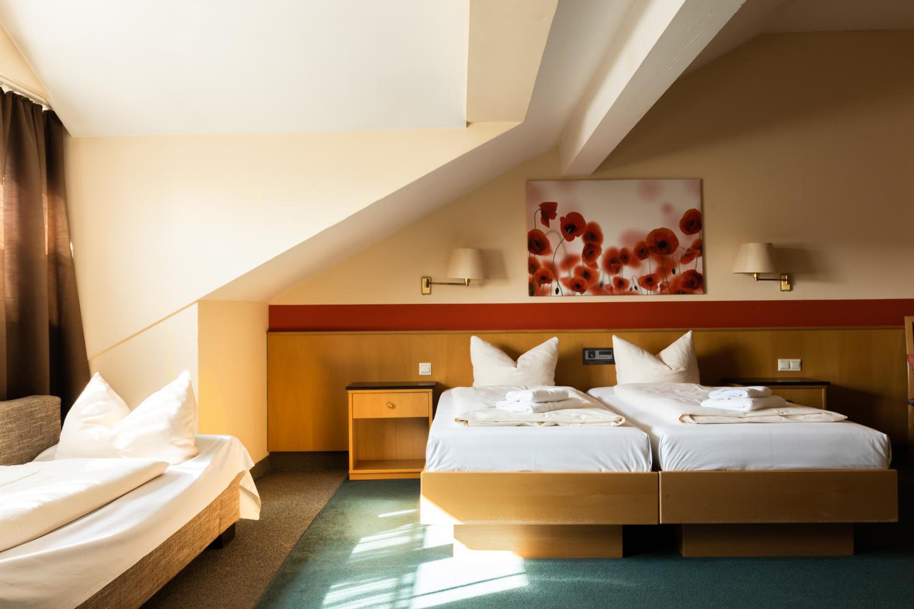 Triple Room - Photo 3