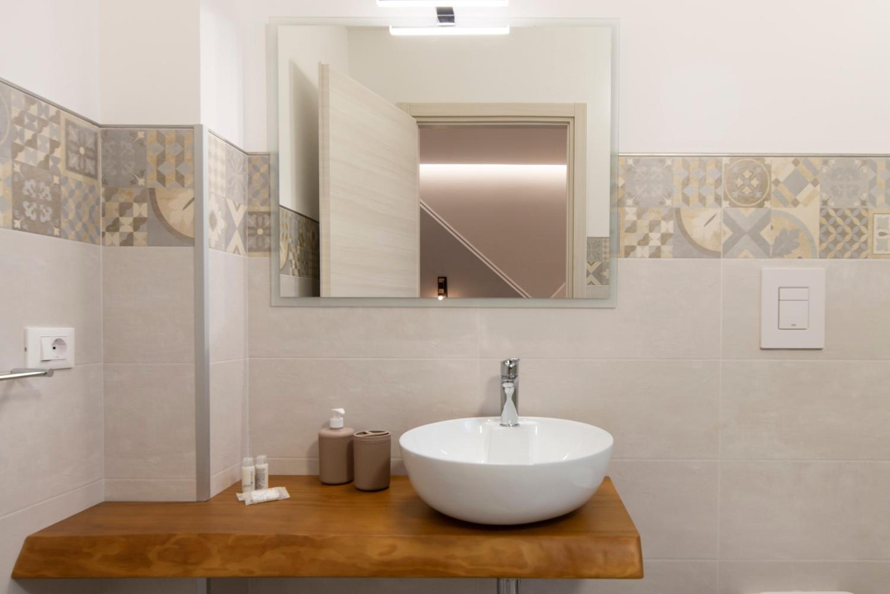 Double Room with Private Bathroom photo 3