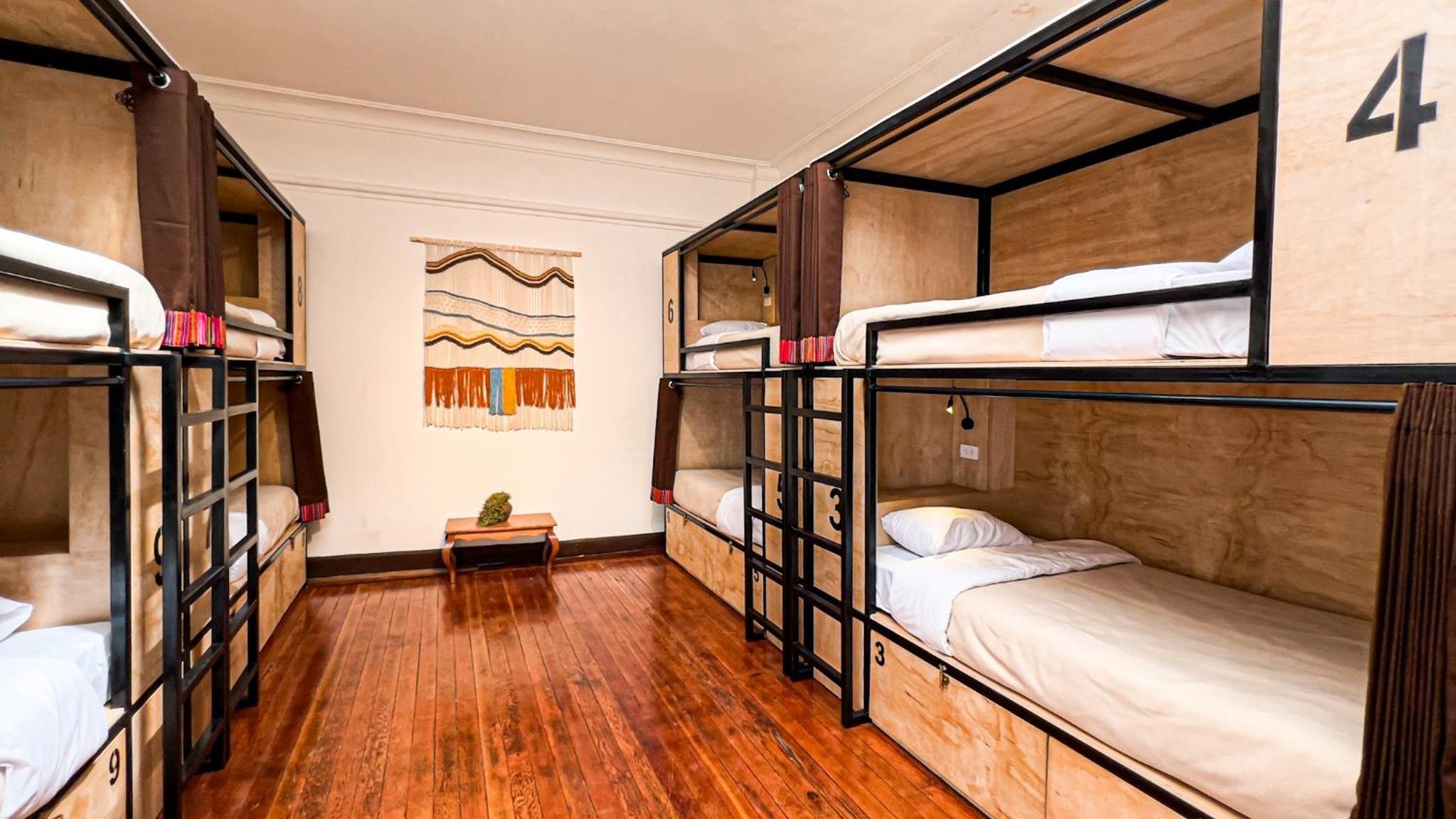 Bed in 10-Bed Mixed Dormitory Room photo 1