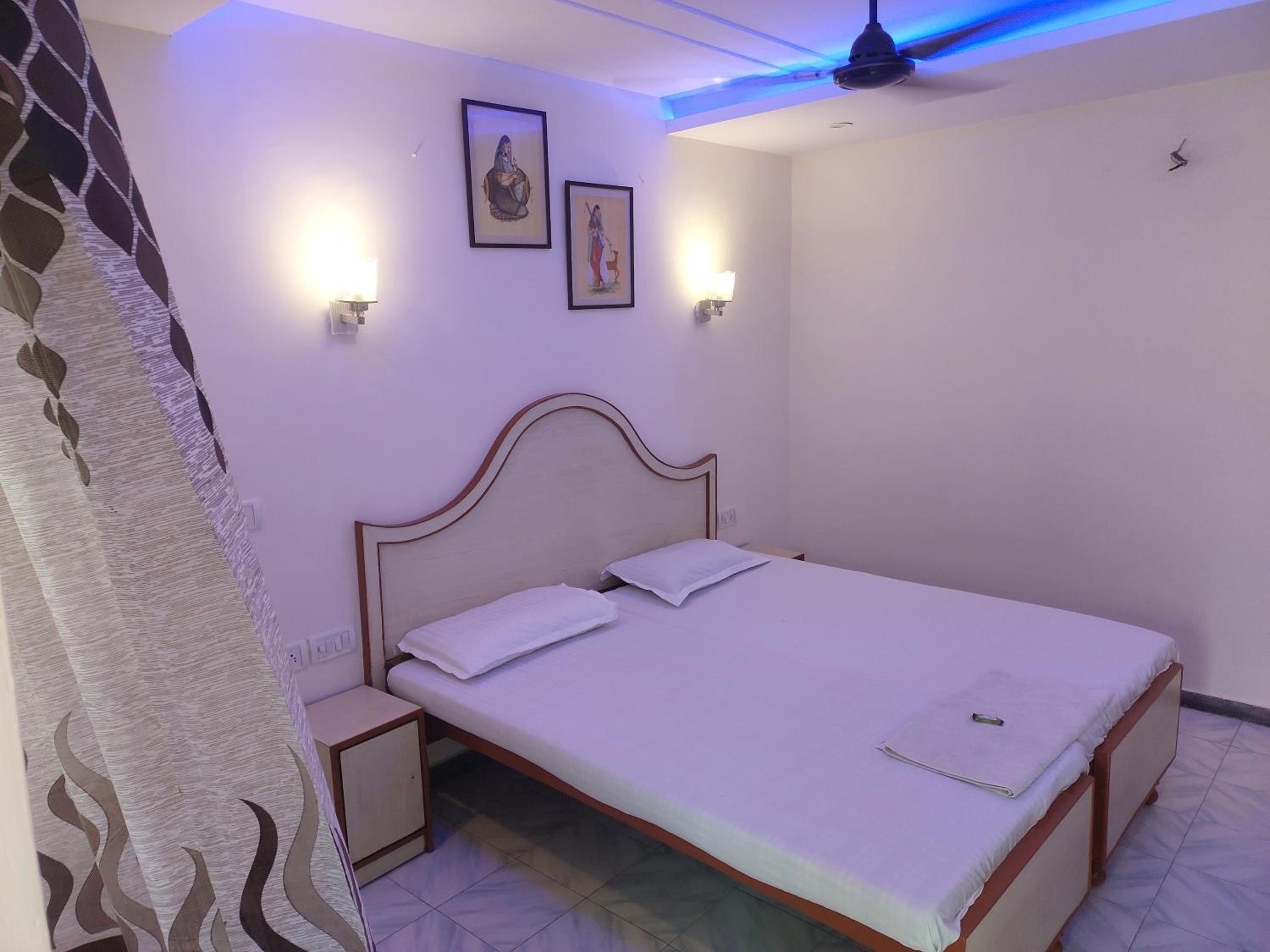 Standard Twin Room with Garden View