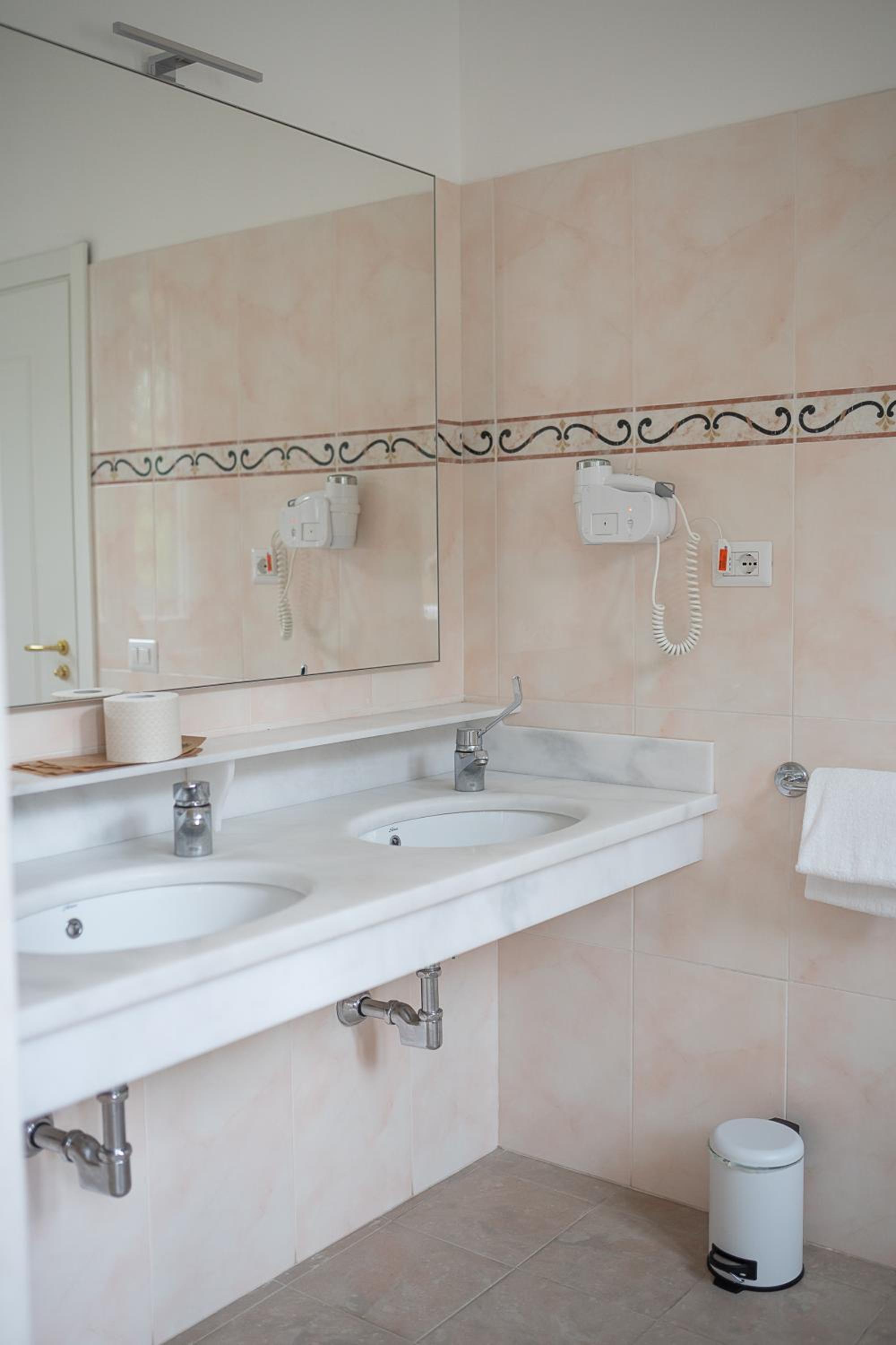 Double Room - Depandance - Photo 50