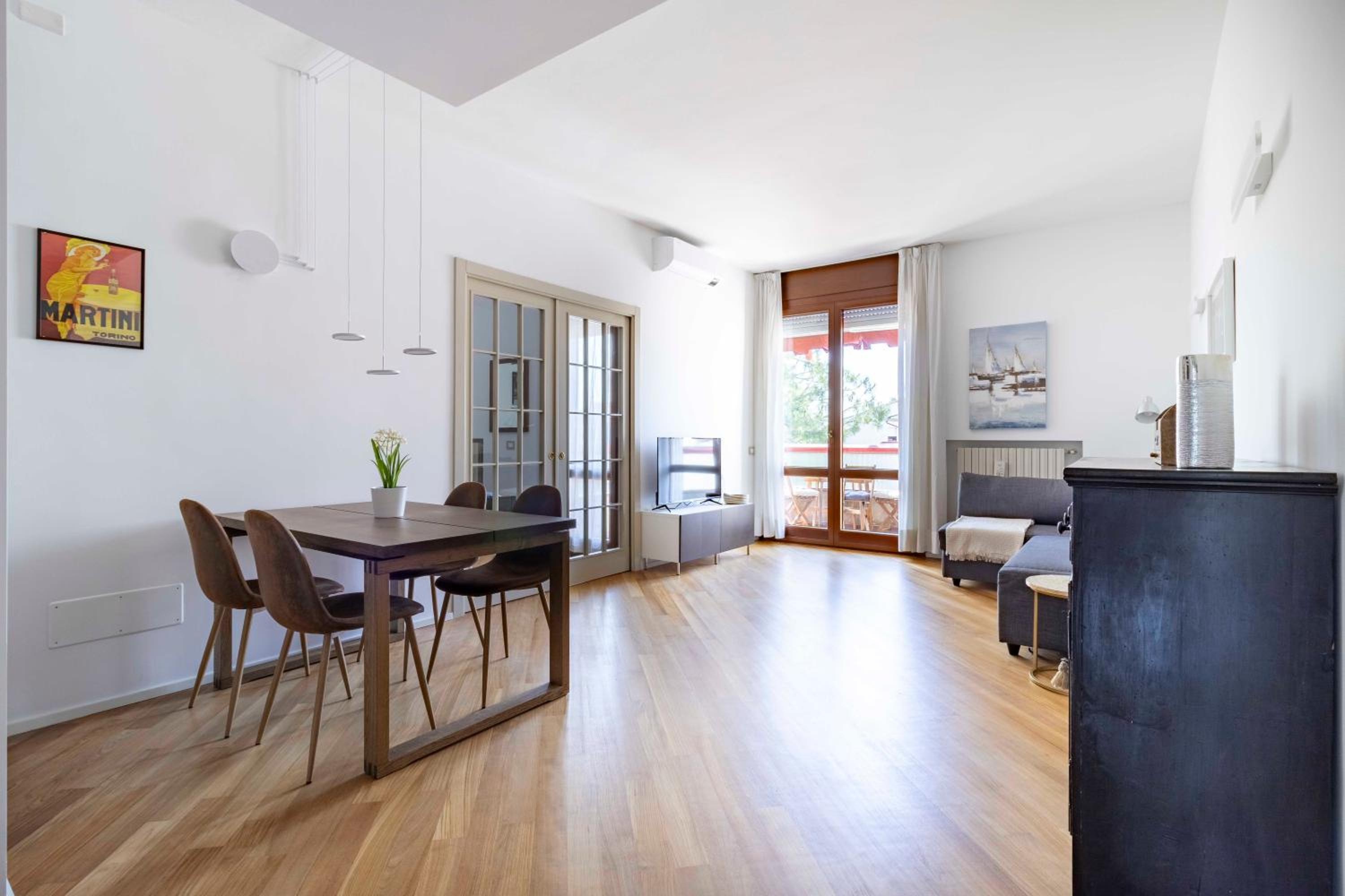 One-Bedroom Apartment