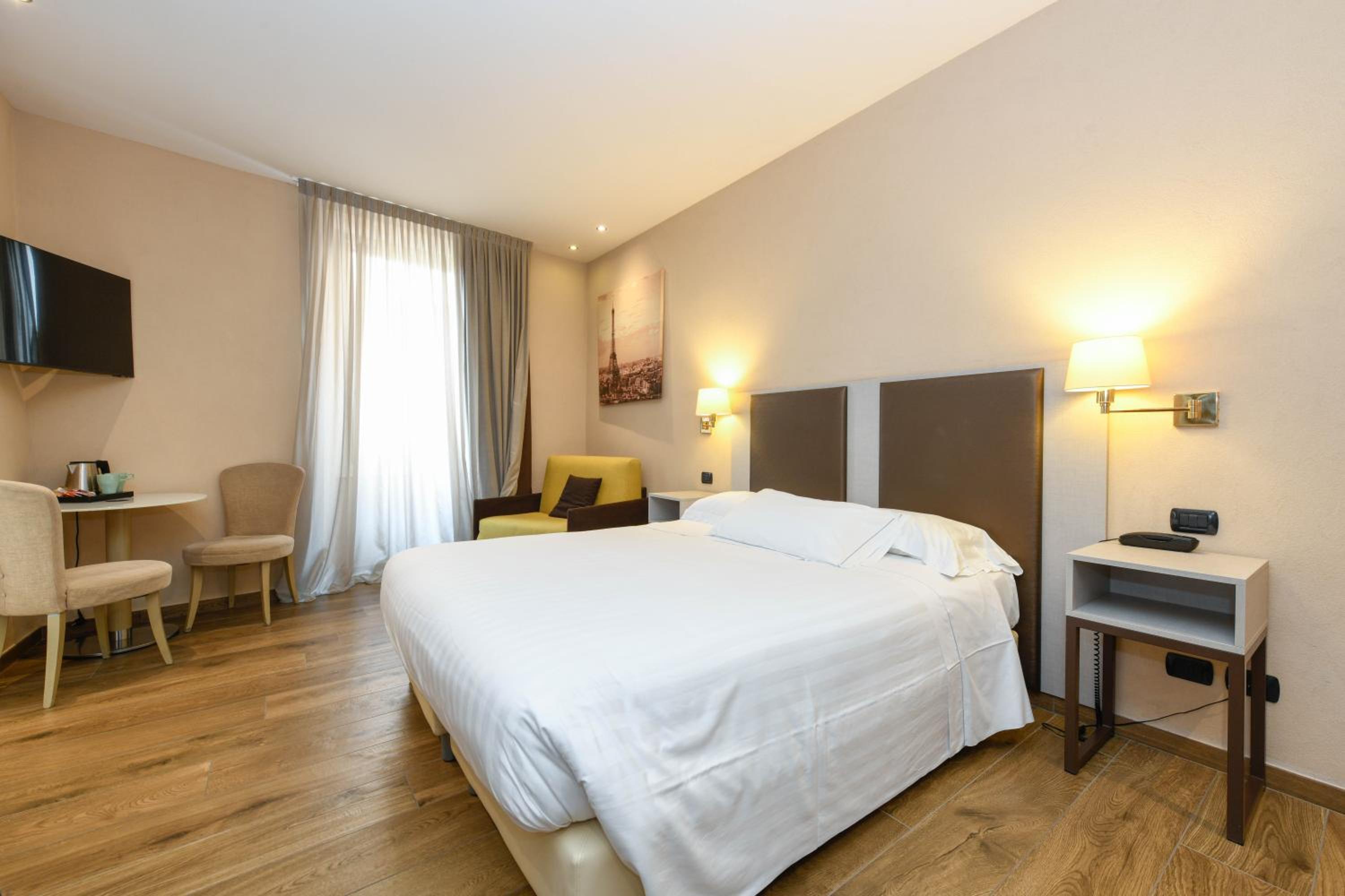 Superior Double Room - Photo 1