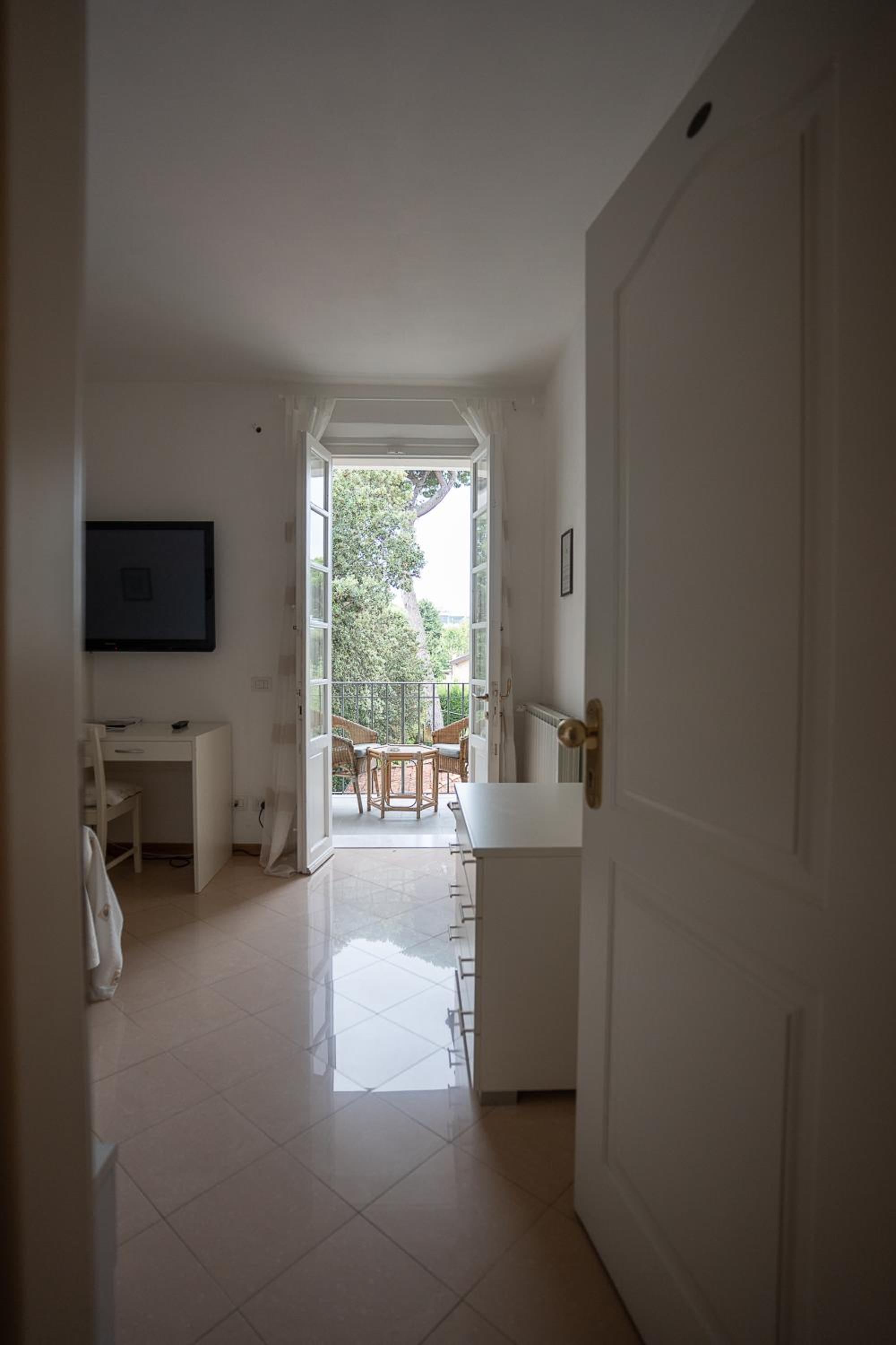 Superior Double Room - Photo 11
