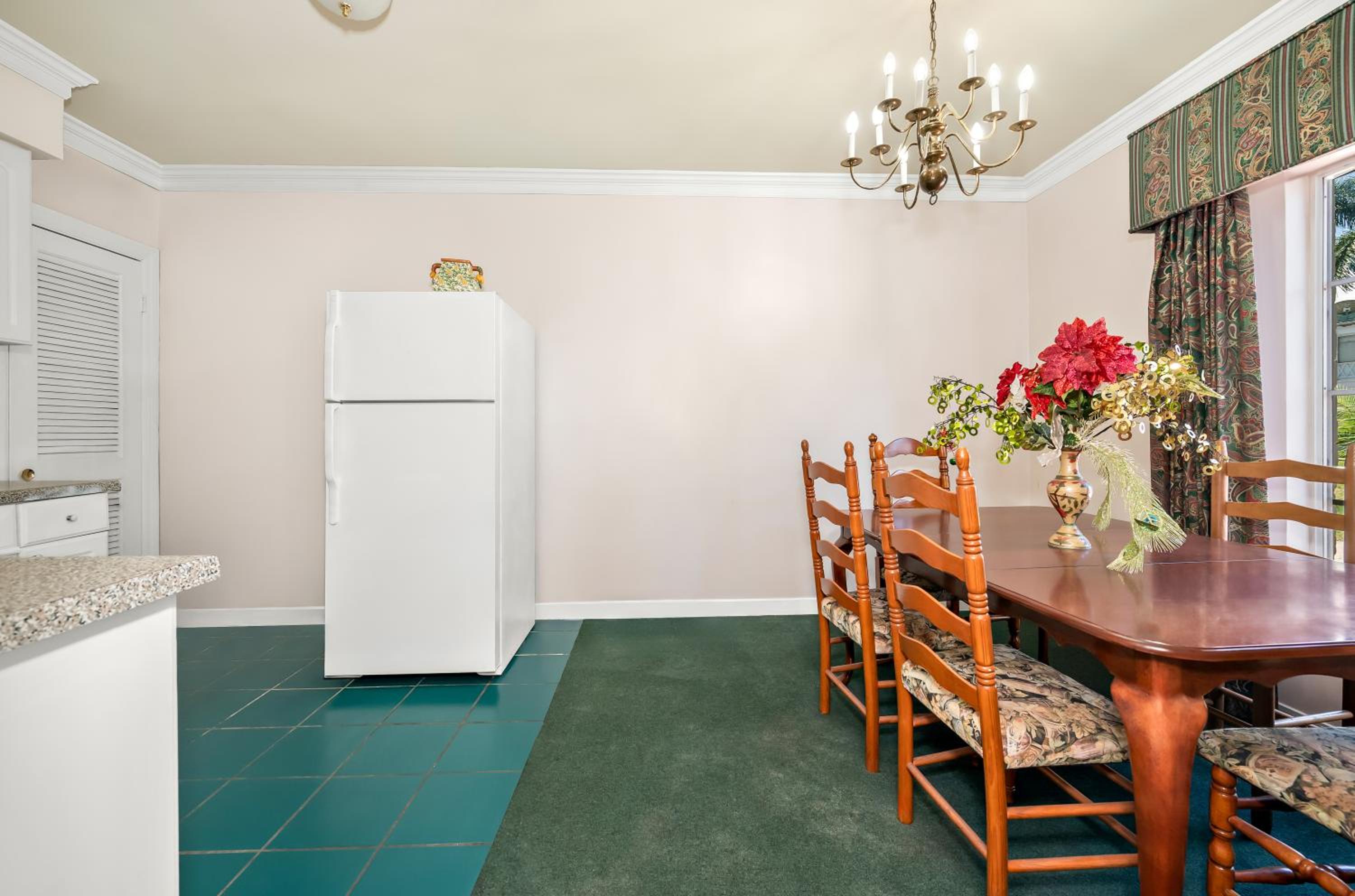 2 Bedroom Apartment photo 2