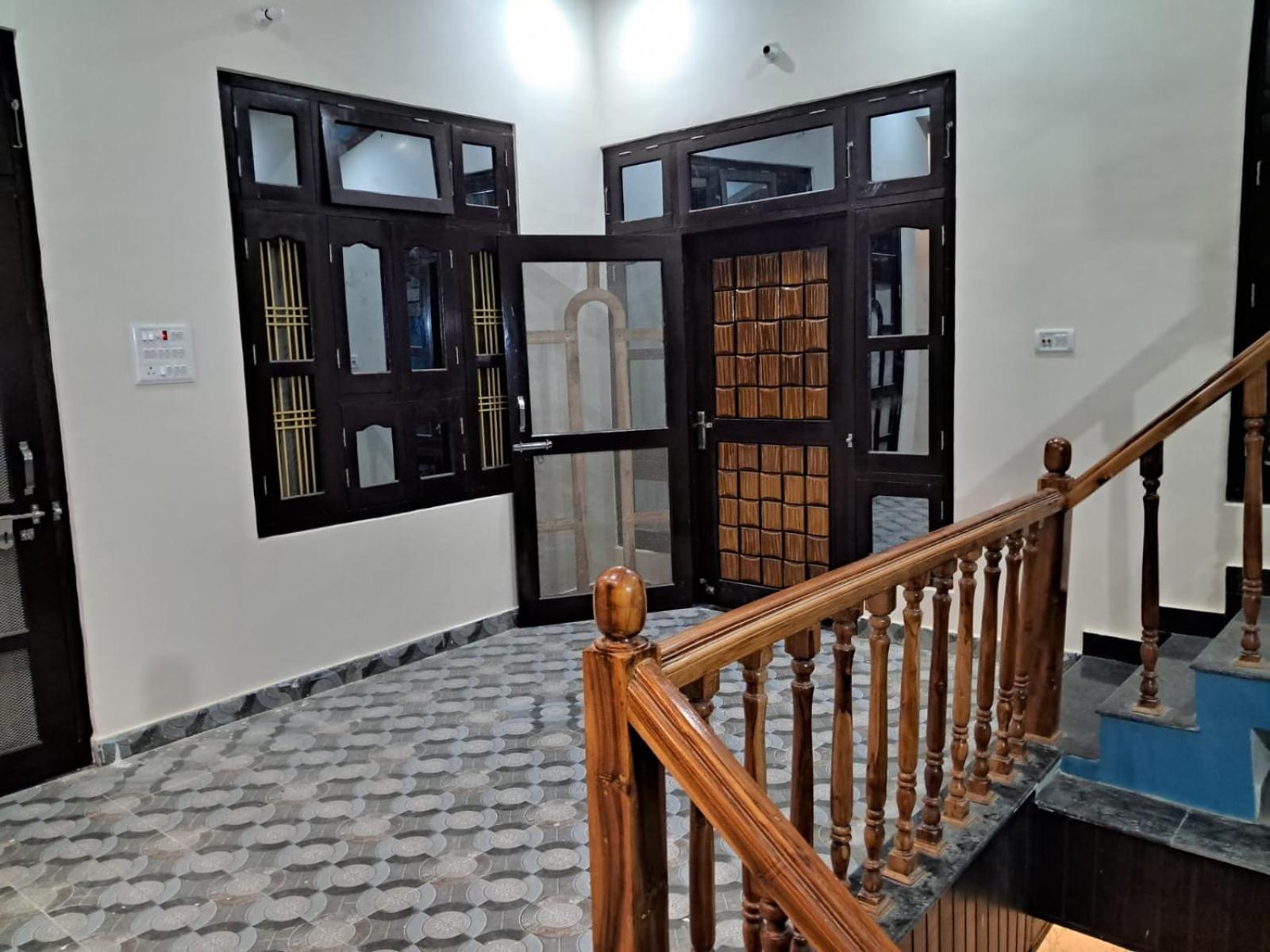 Deluxe Double Room (2 Adults + 1 Child) photo 3
