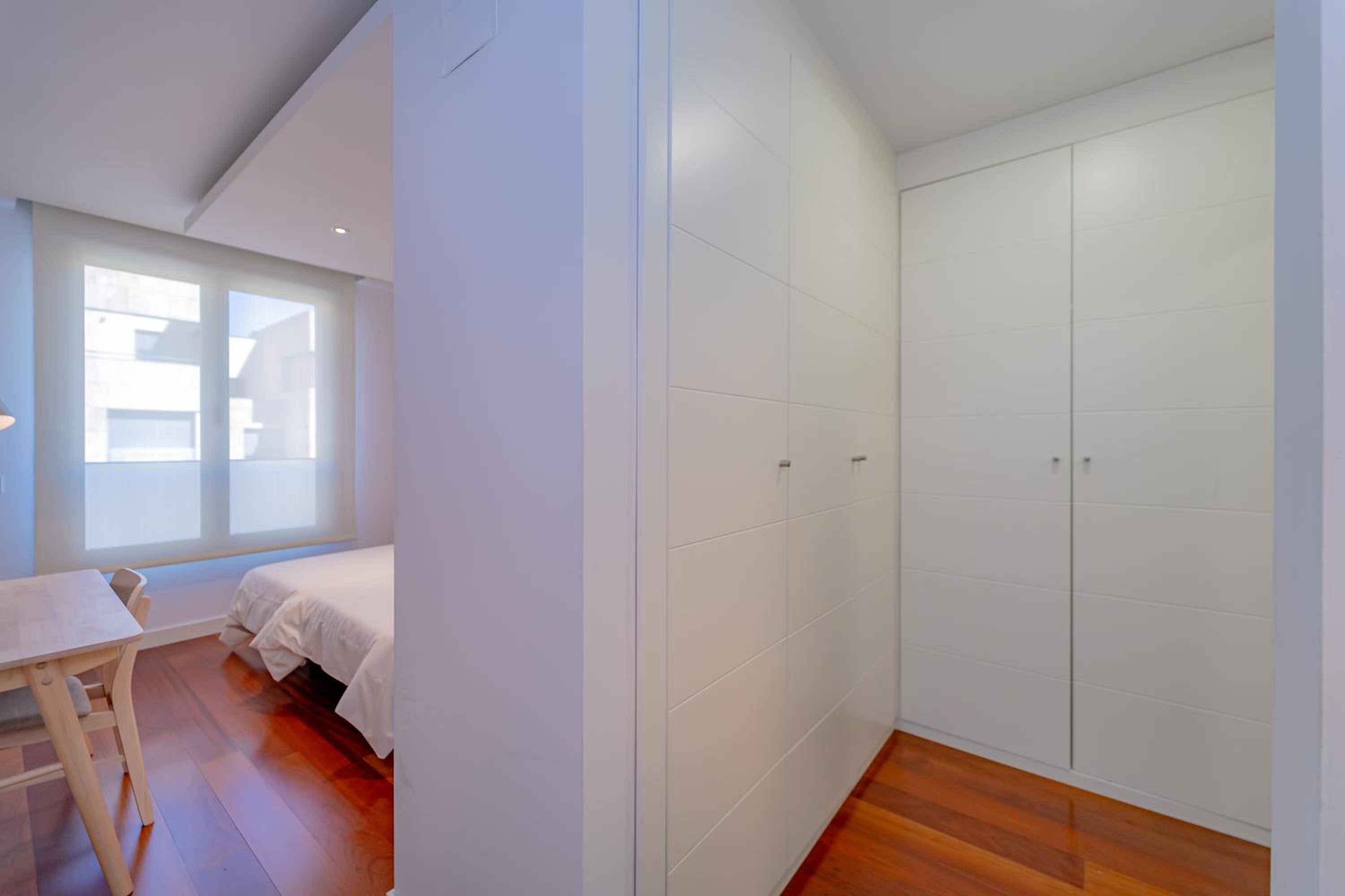 Twin Room With Private Bathroom photo 2
