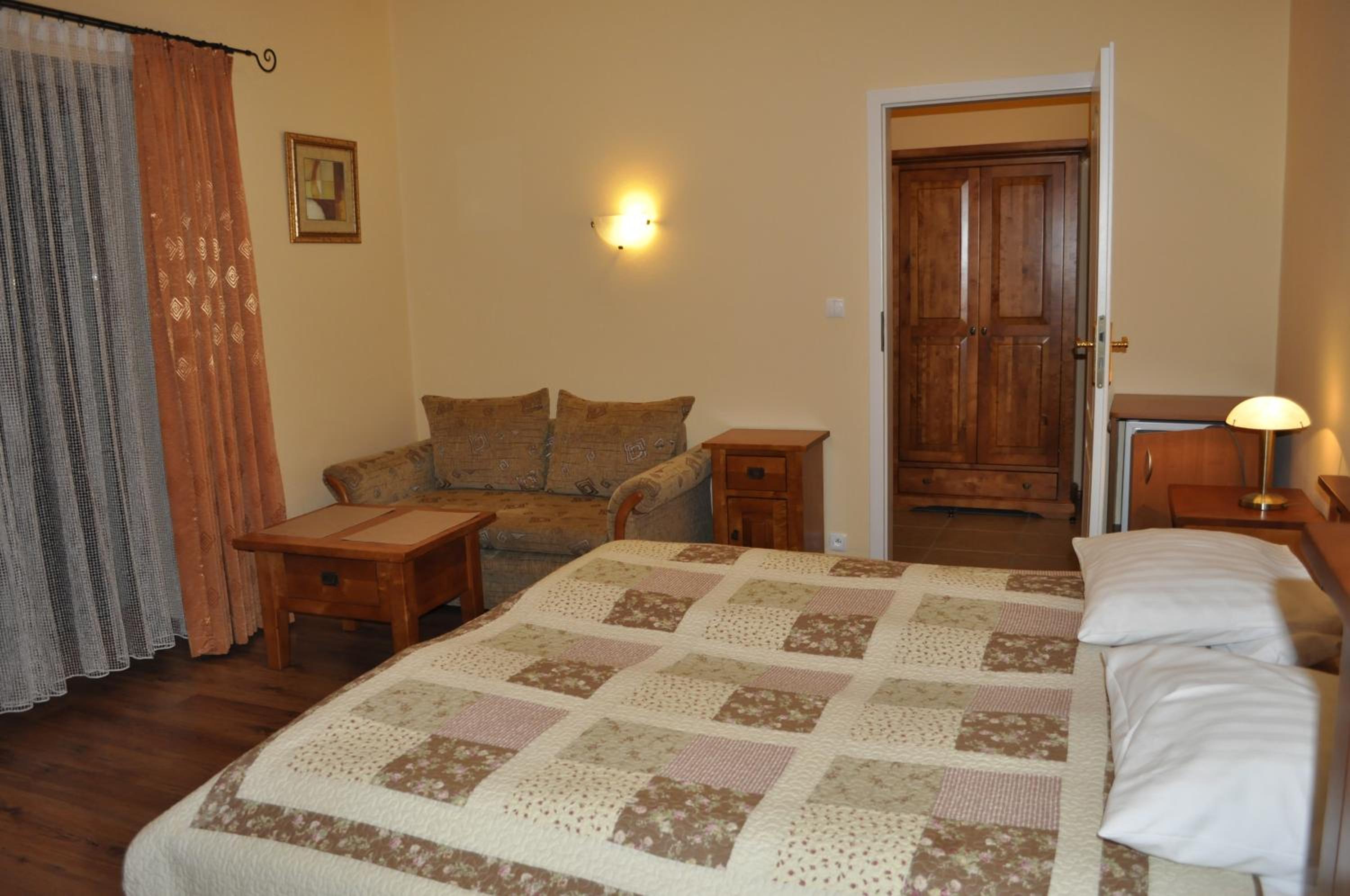 Triple Room photo 2
