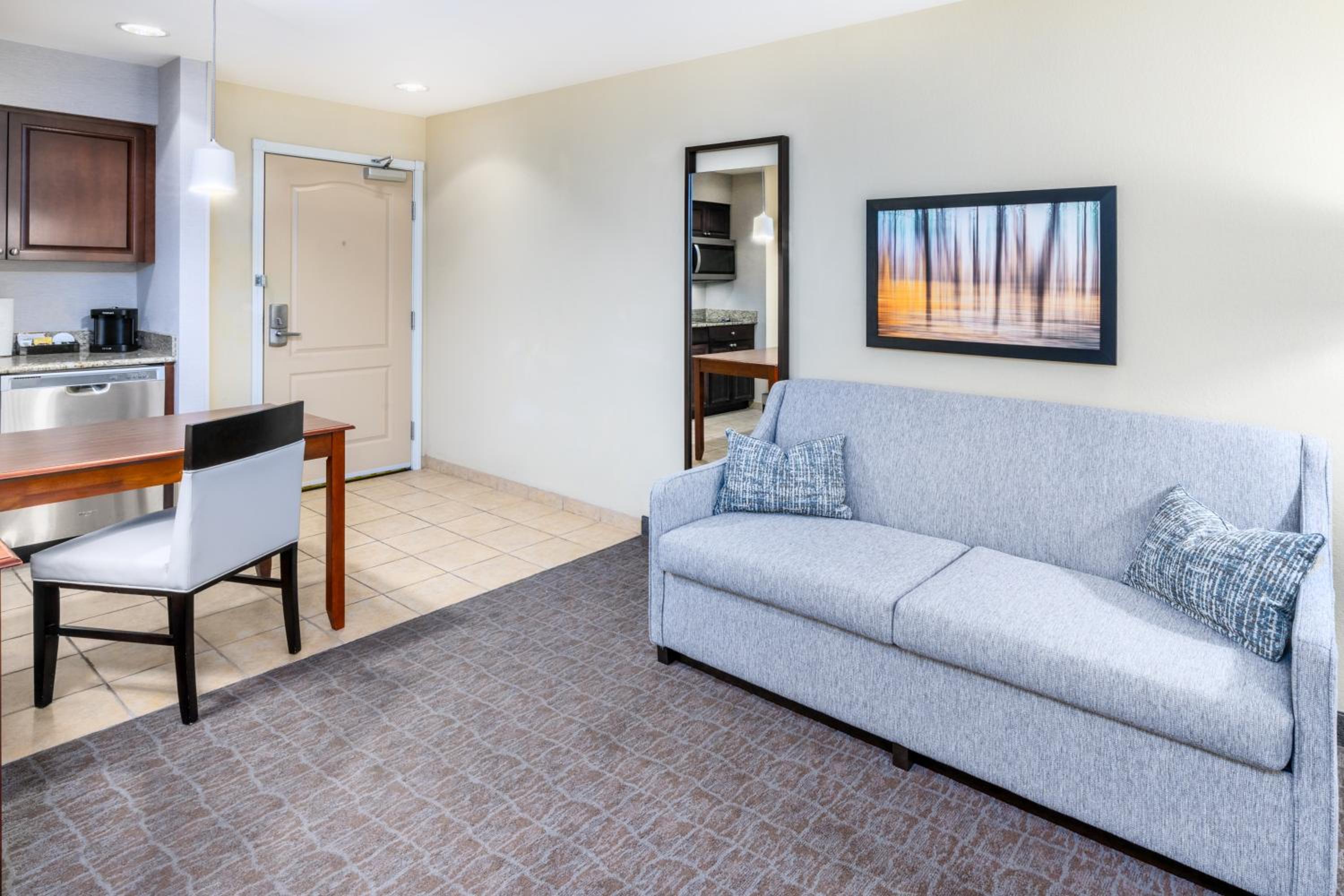 King Studio Suite - Non-Smoking - Photo 2