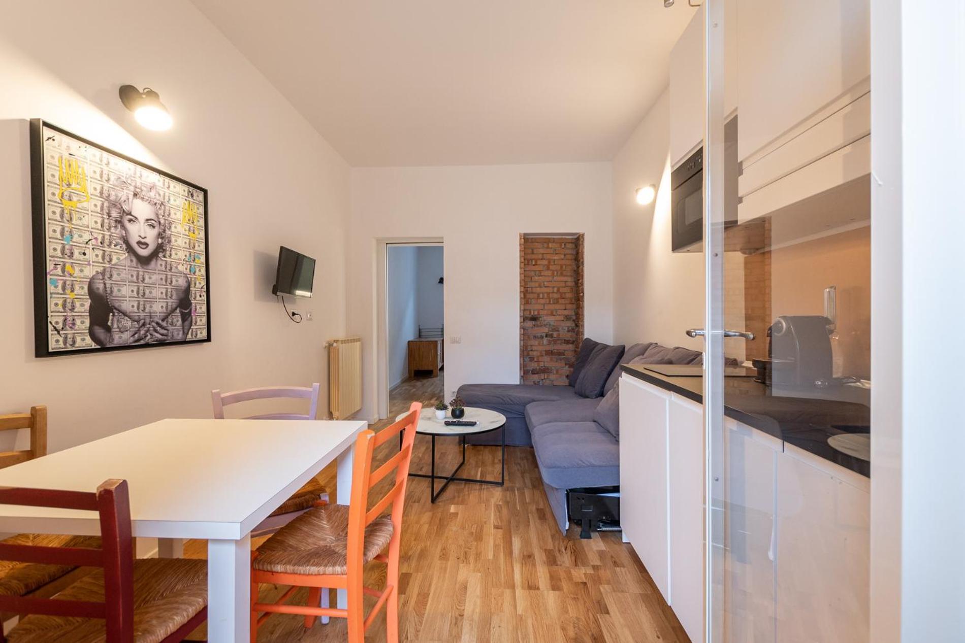 One-Bedroom Apartment
