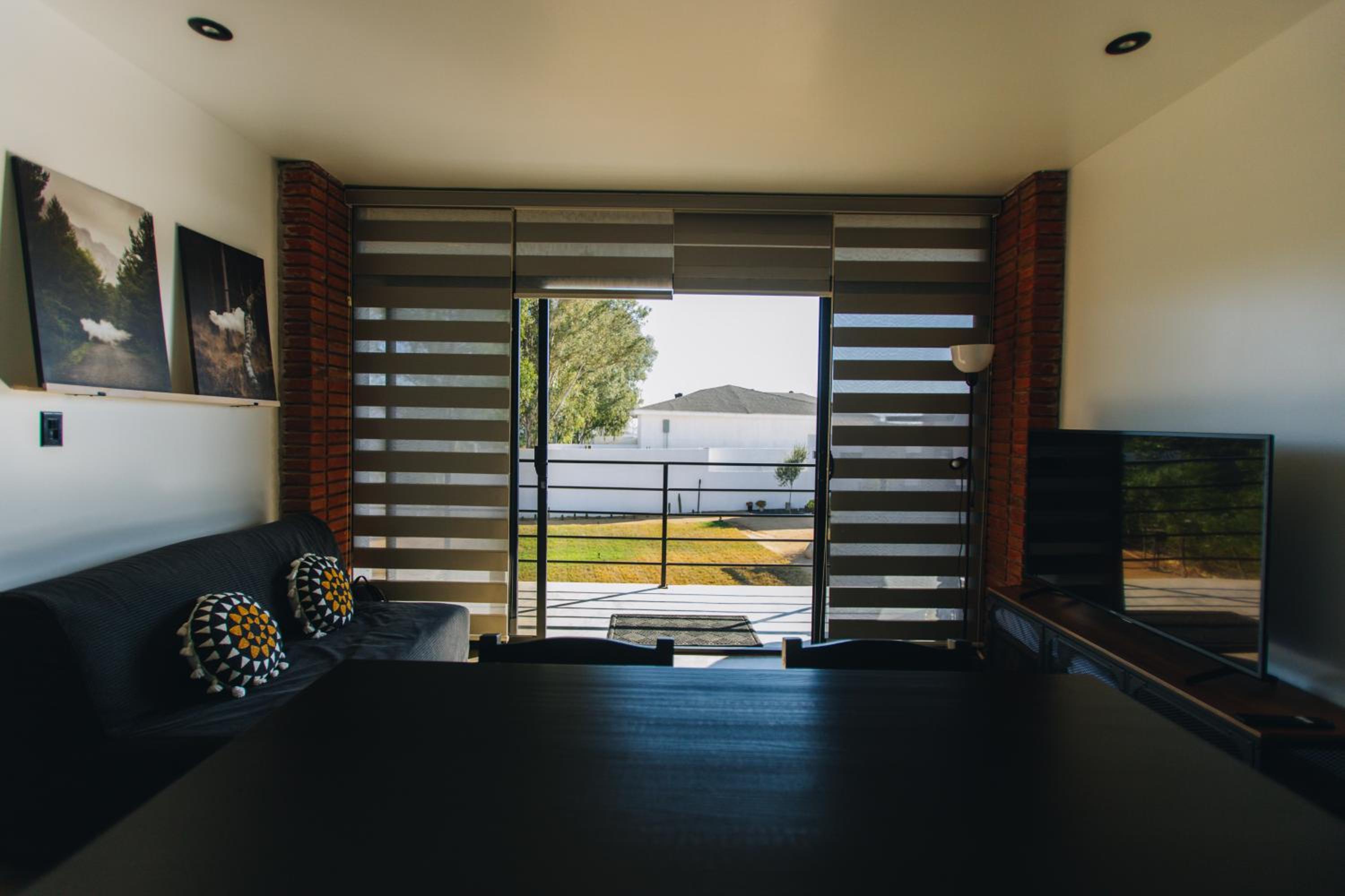 Two-Bedroom House - Photo 10