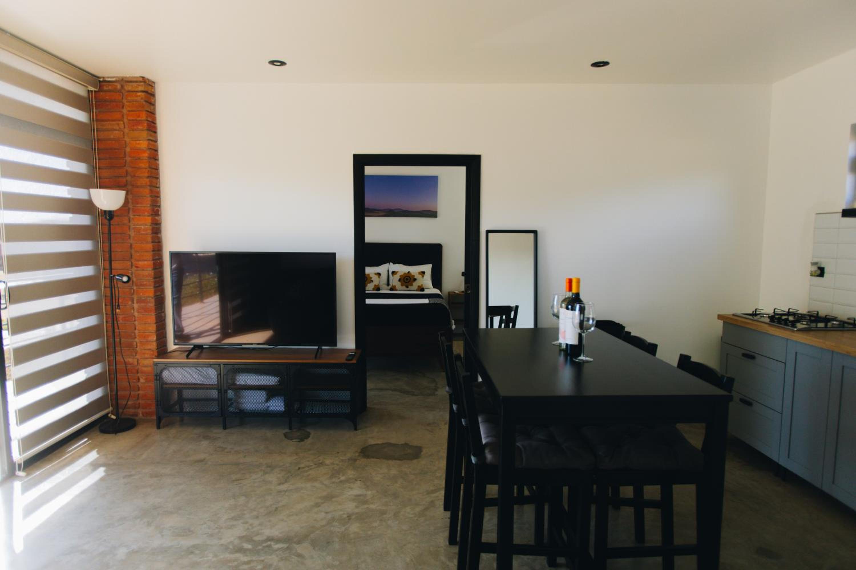 Two-Bedroom House - Photo 15