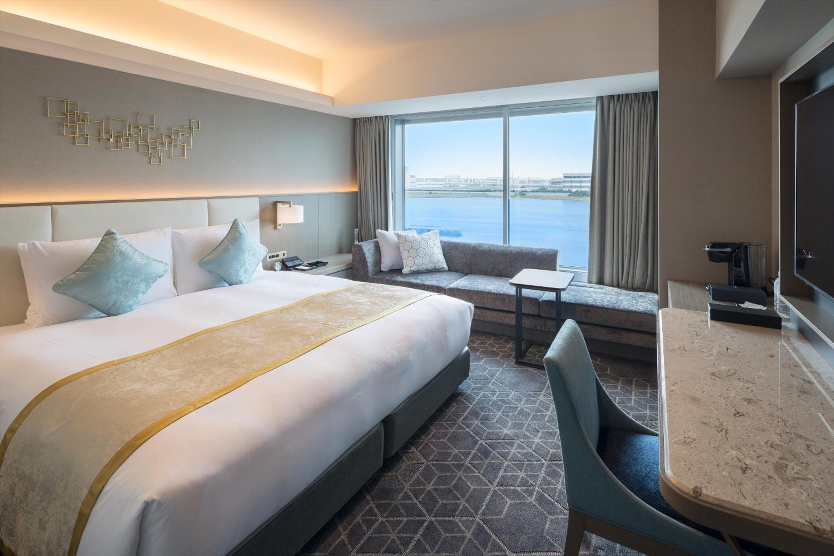 [ELLE SPA] Deluxe King Room with River View including Meals, Onsen & Aroma treatment