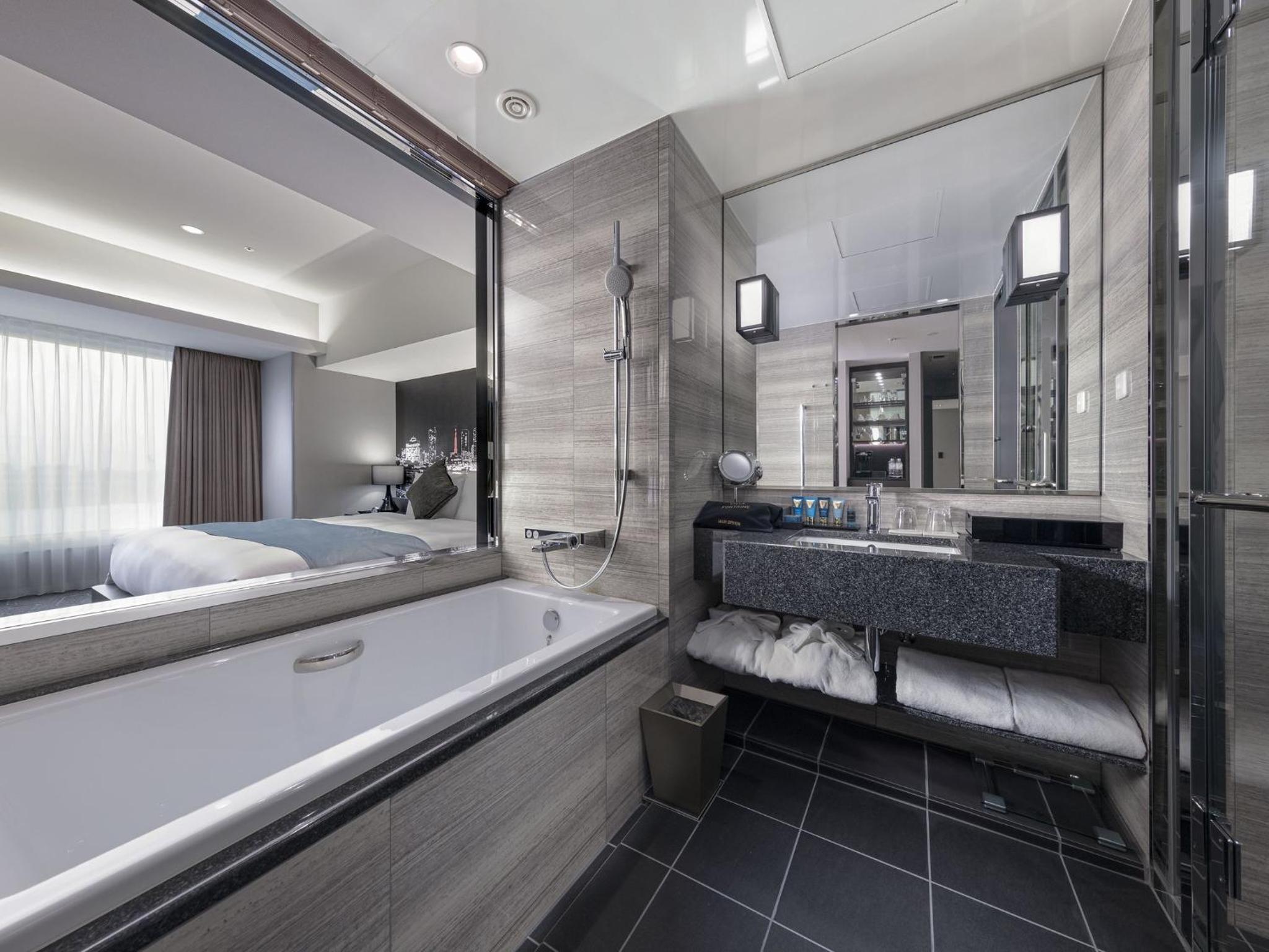 [ELLE SPA] Executive Twin Room with River View including Meals,Onsen＆Aroma treatment
