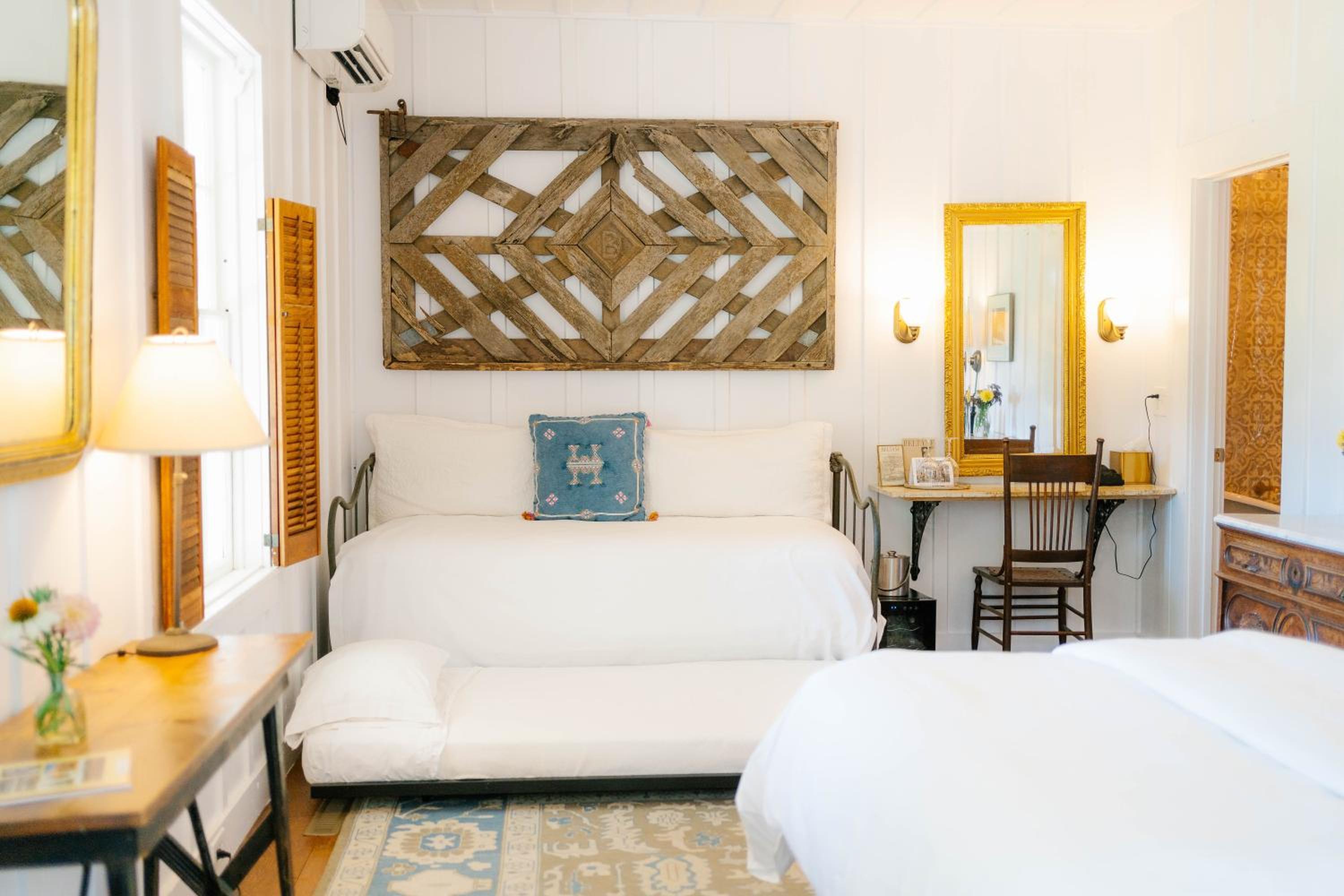 Superior Queen Room photo 2