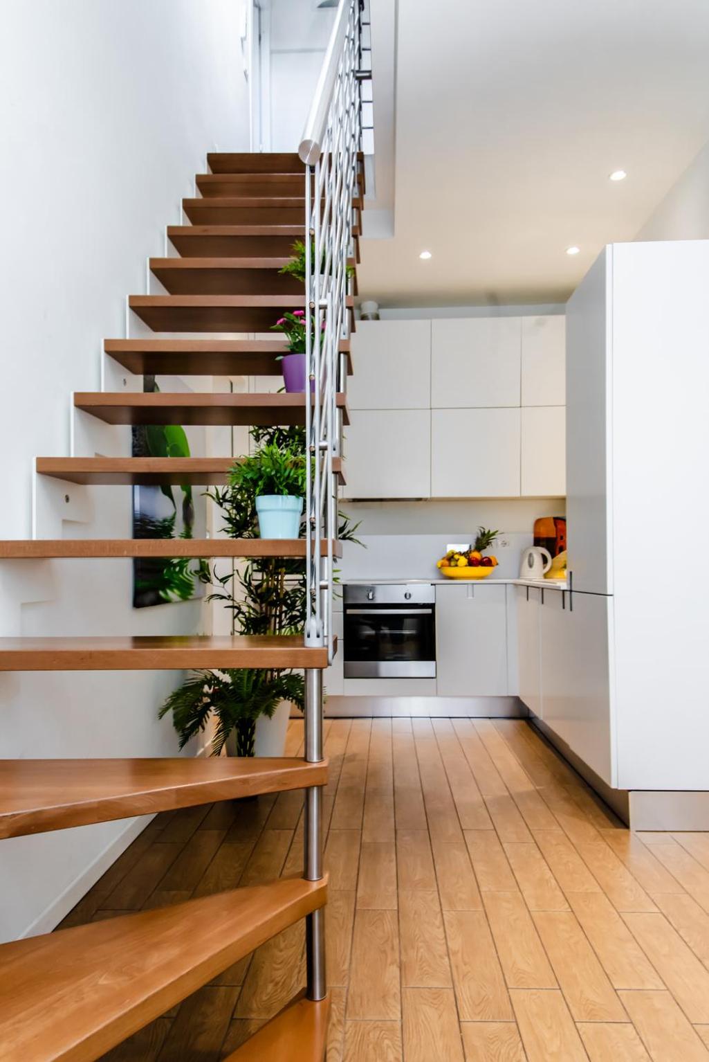 Deluxe One-Bedroom Apartment with Free Parking photo 3