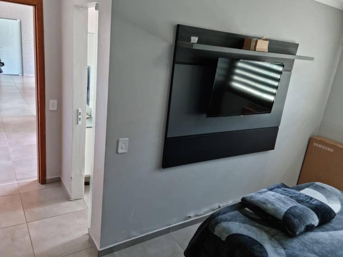 Three-Bedroom House photo 3