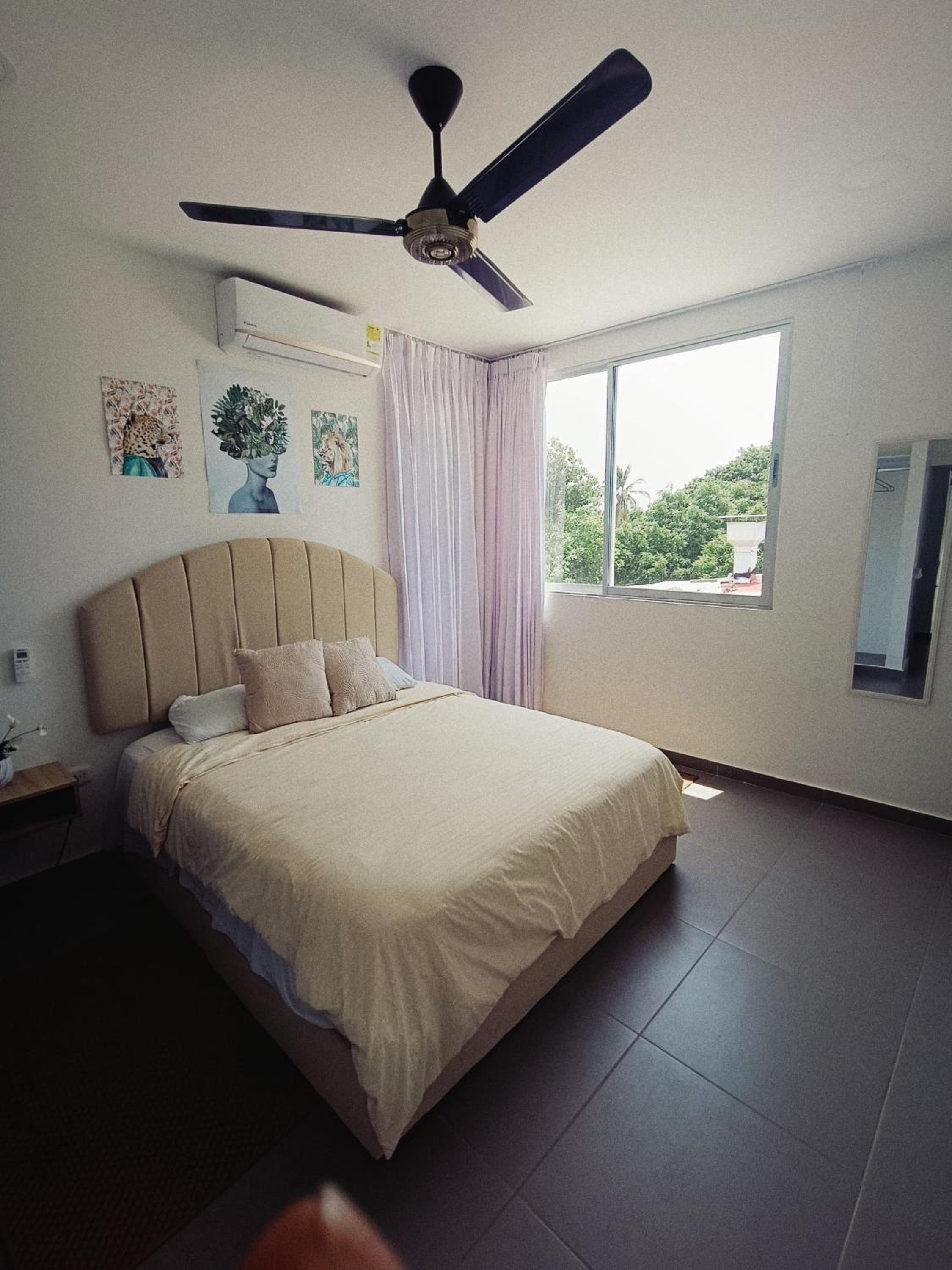 Deluxe Queen Room photo 3