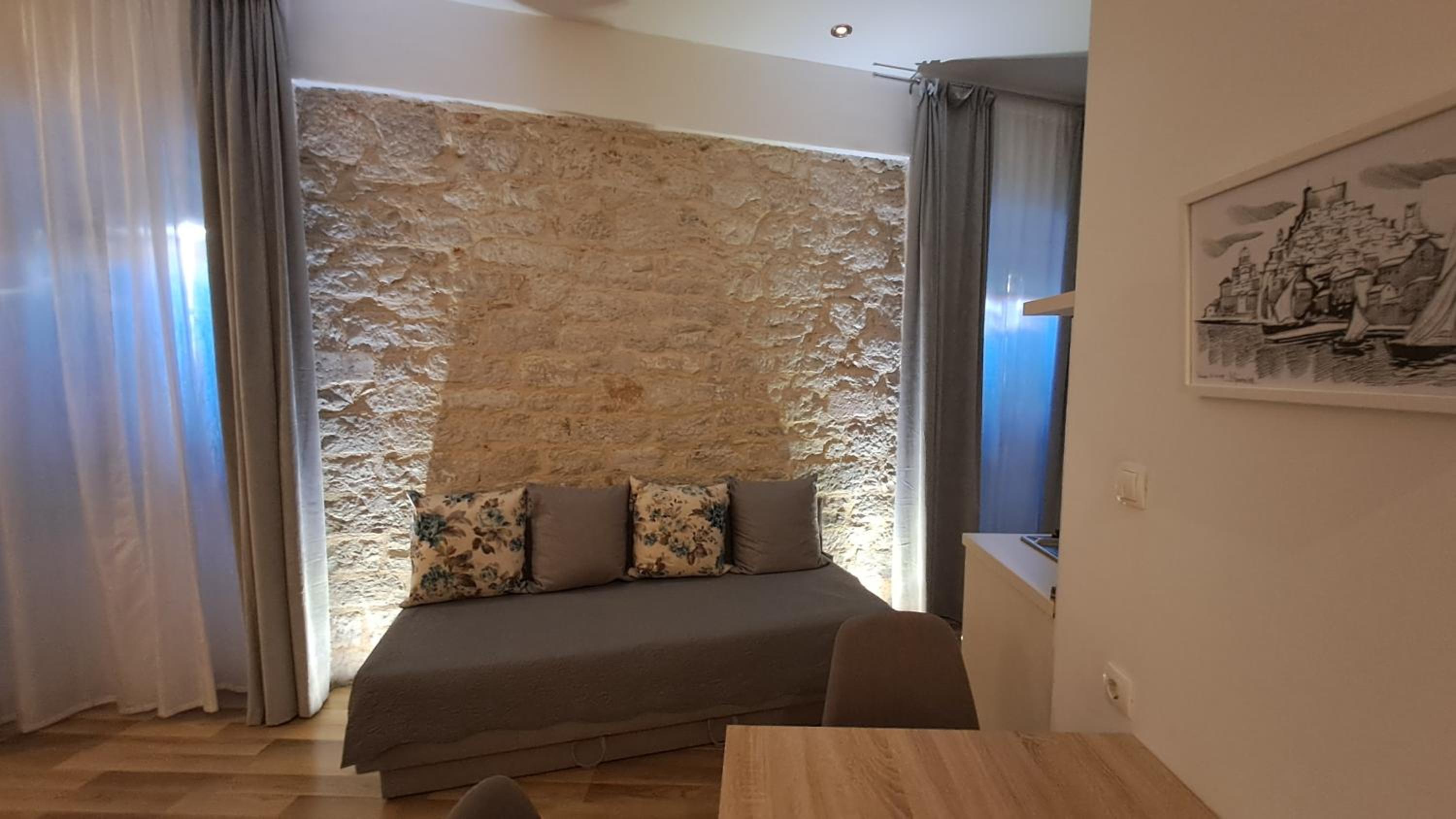 Luxury Studio Apartment photo 2