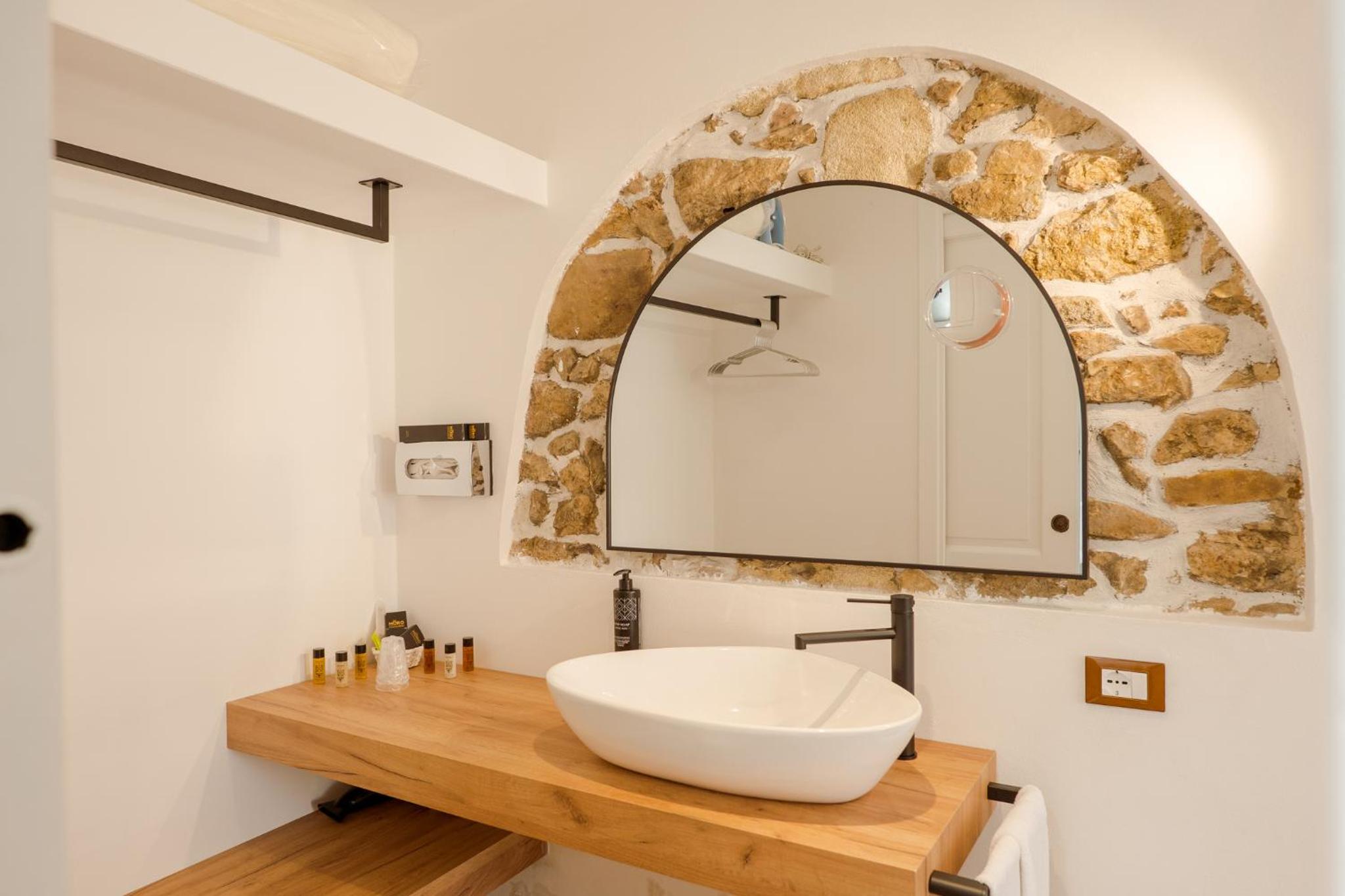 Superior Triple Room photo 3