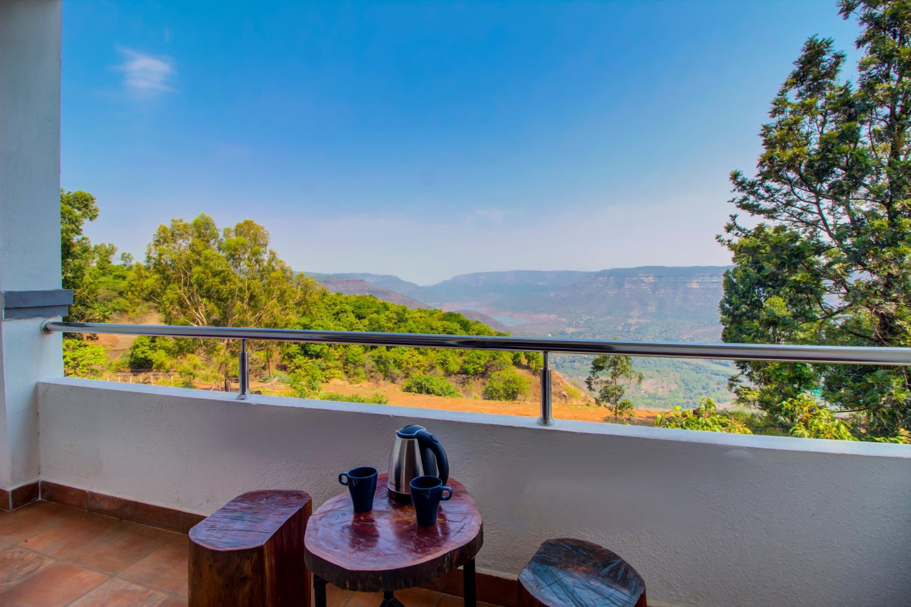 Double Room with Mountain View - Photo 6