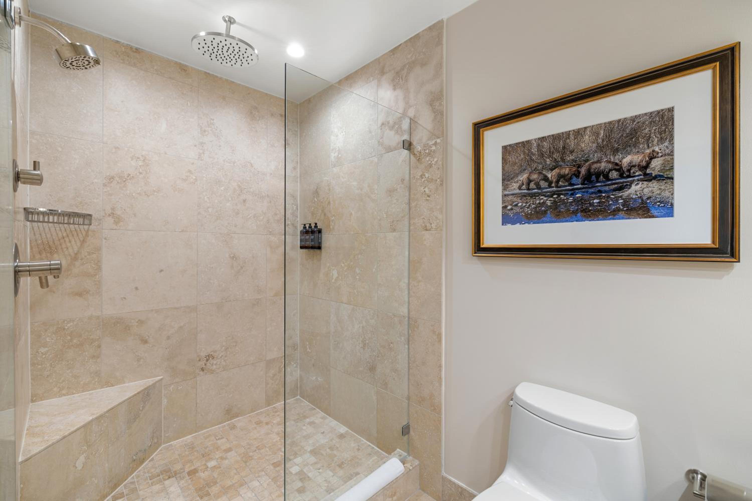 Deluxe King Room - Photo 2