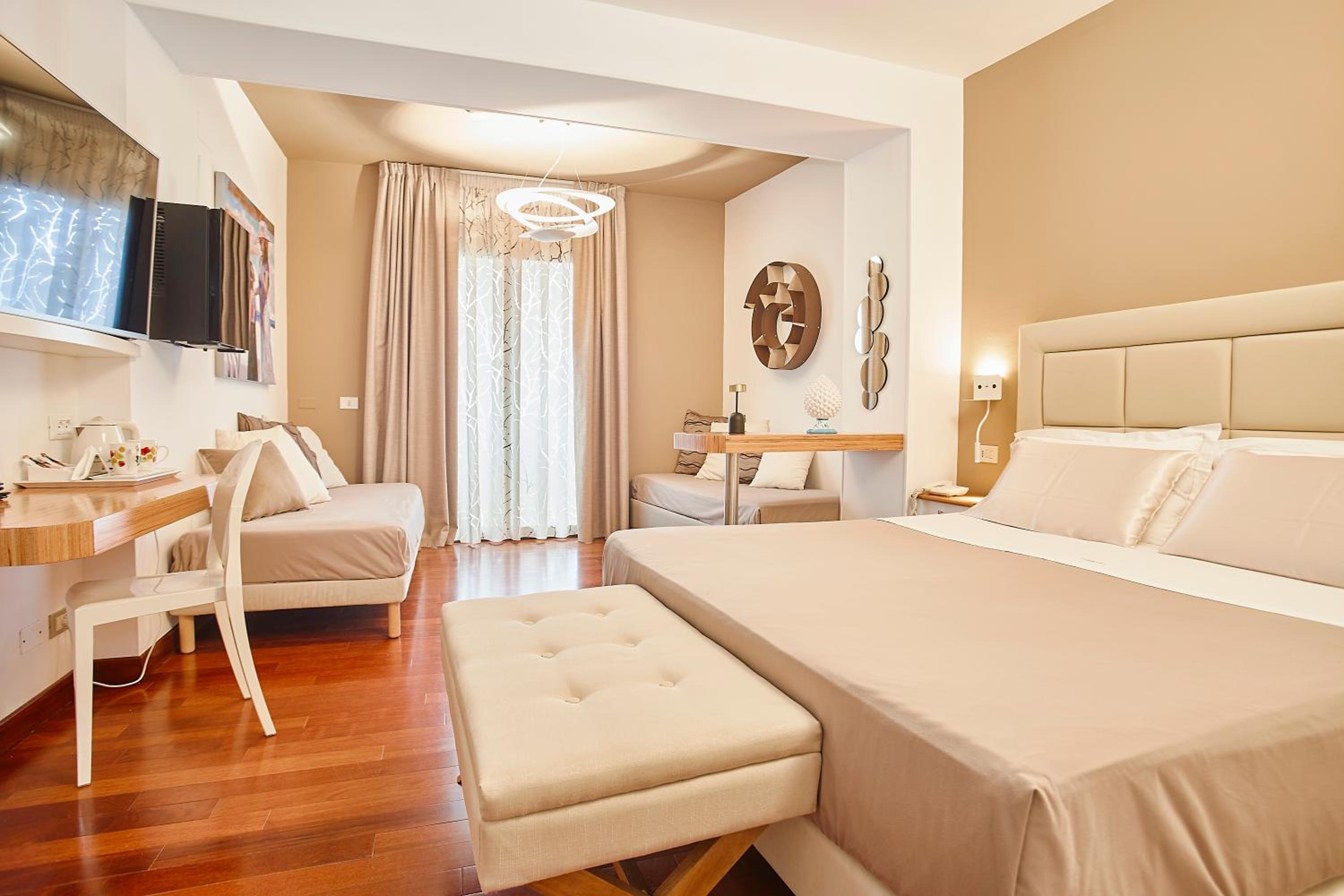 Quadruple Room with Sea View photo 3