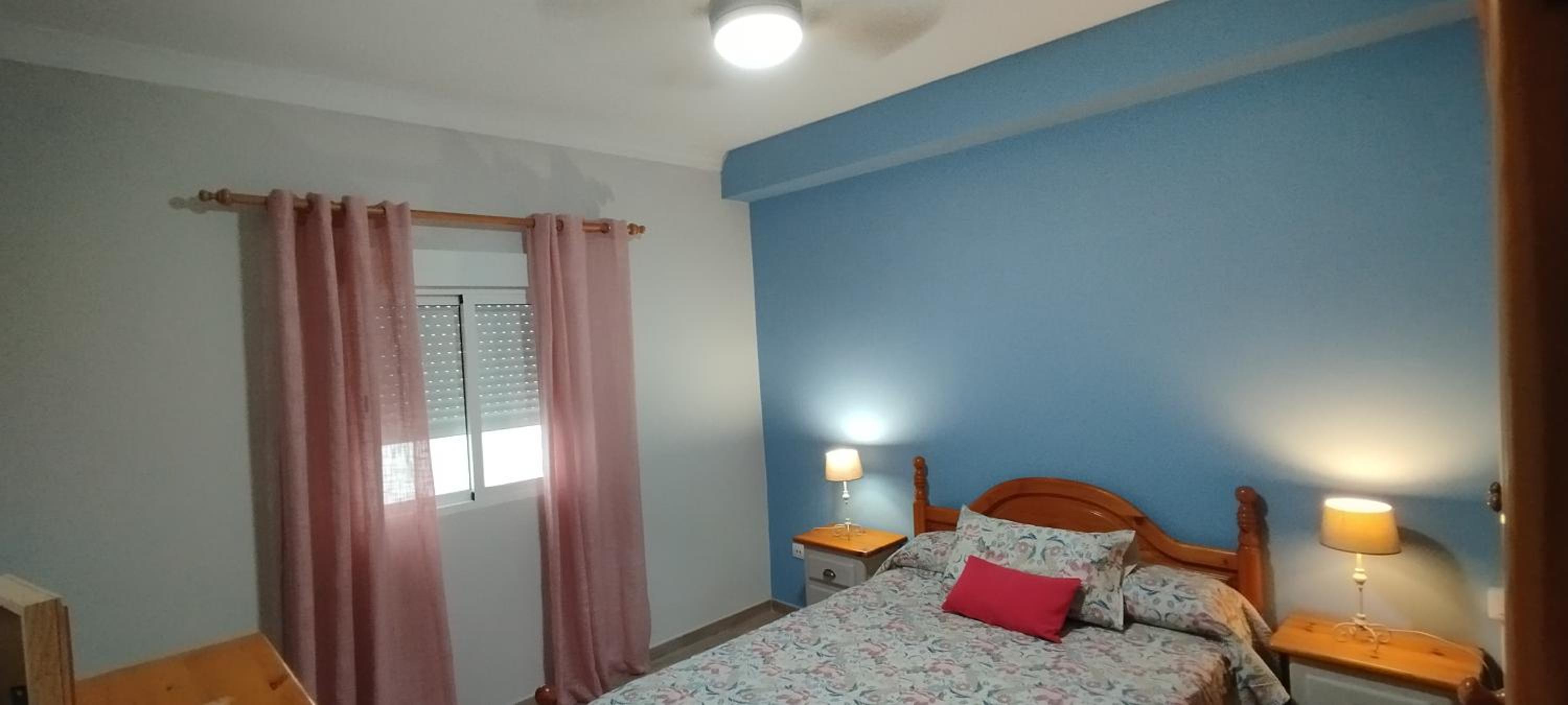Two-Bedroom Deluxe Apartment with Balcony photo 2