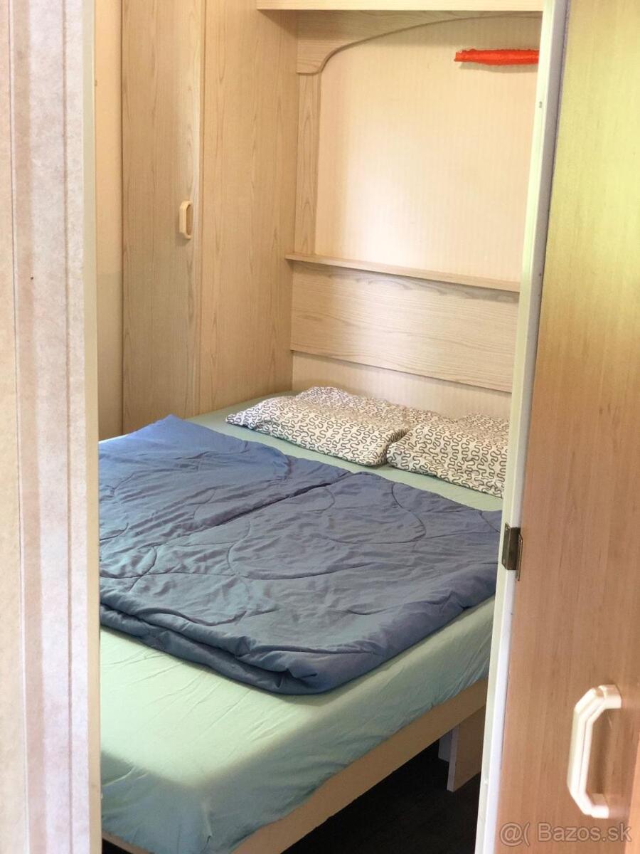 Mobile Home photo 1
