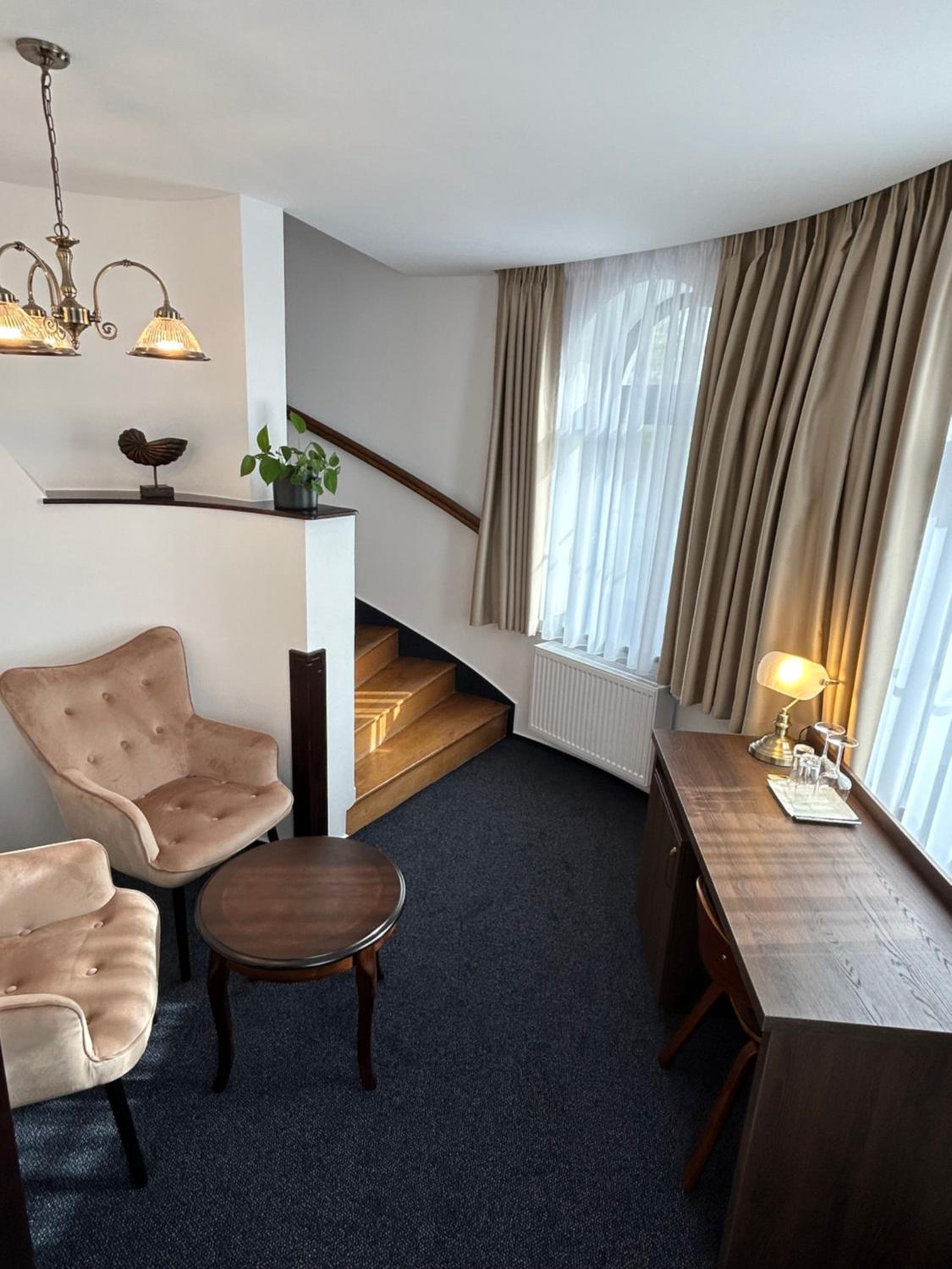 Deluxe King Room photo 3