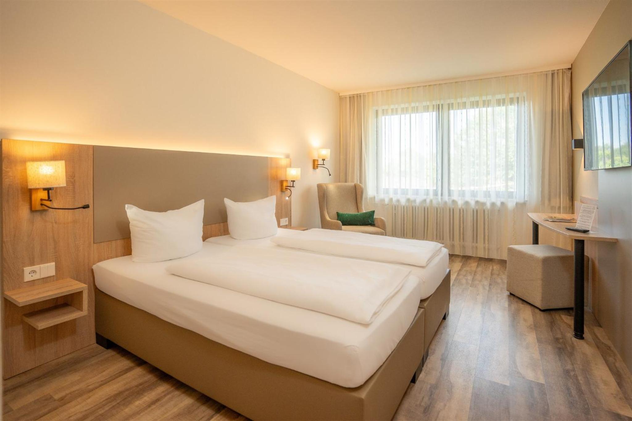 Comfort Room - Photo 1