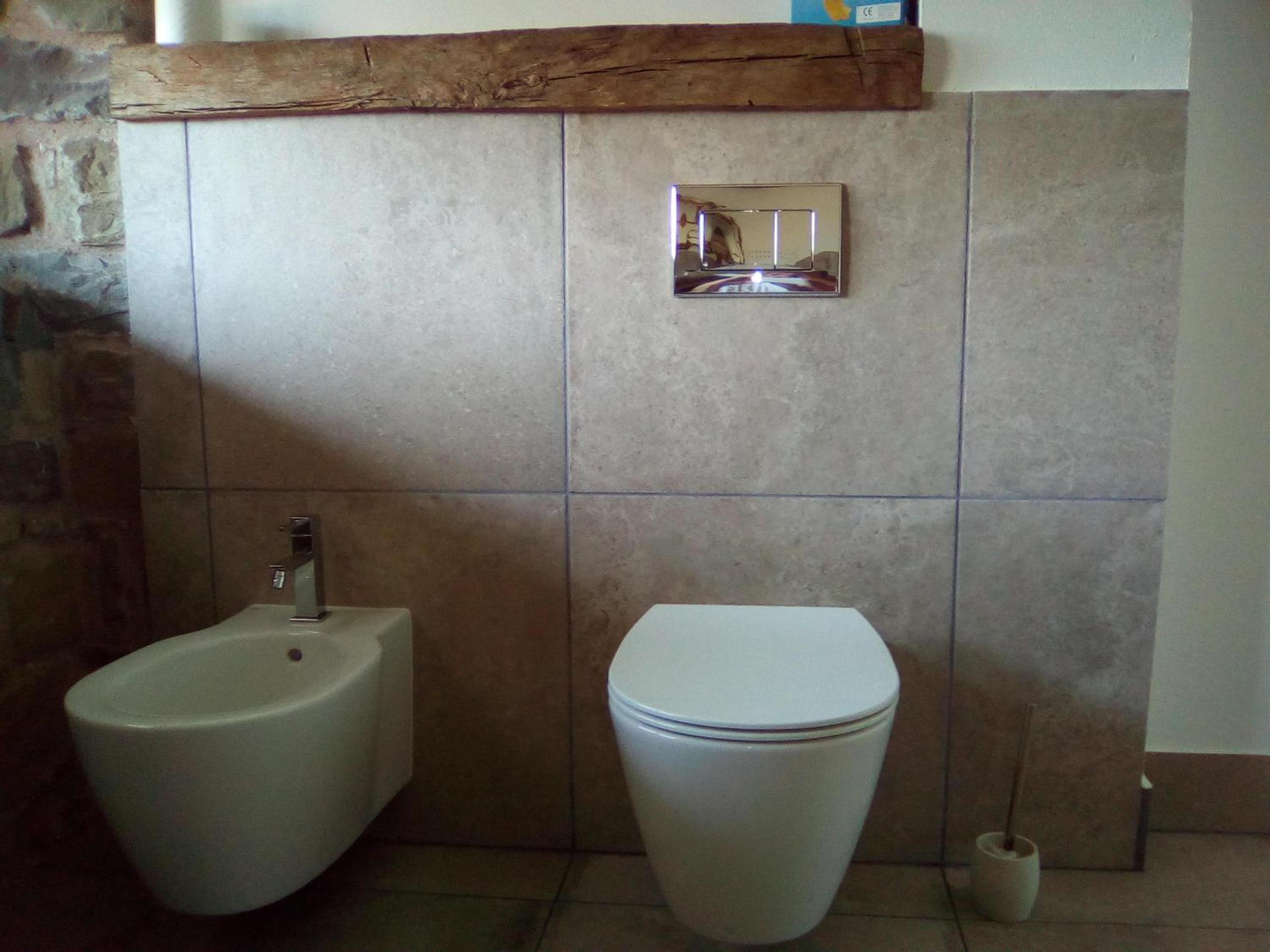 Triple Room with Private Bathroom - Photo 10