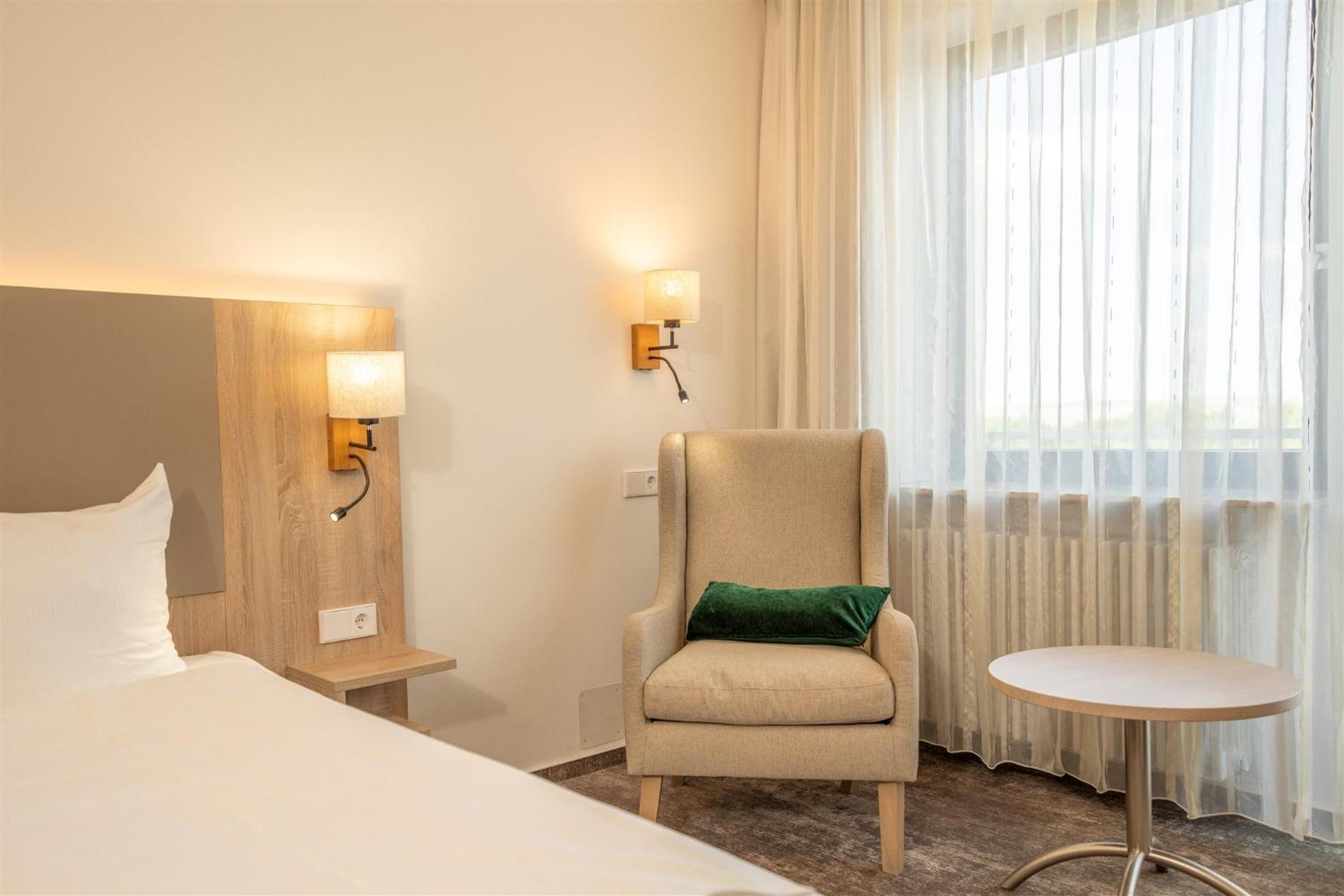 Comfort Room - Photo 3