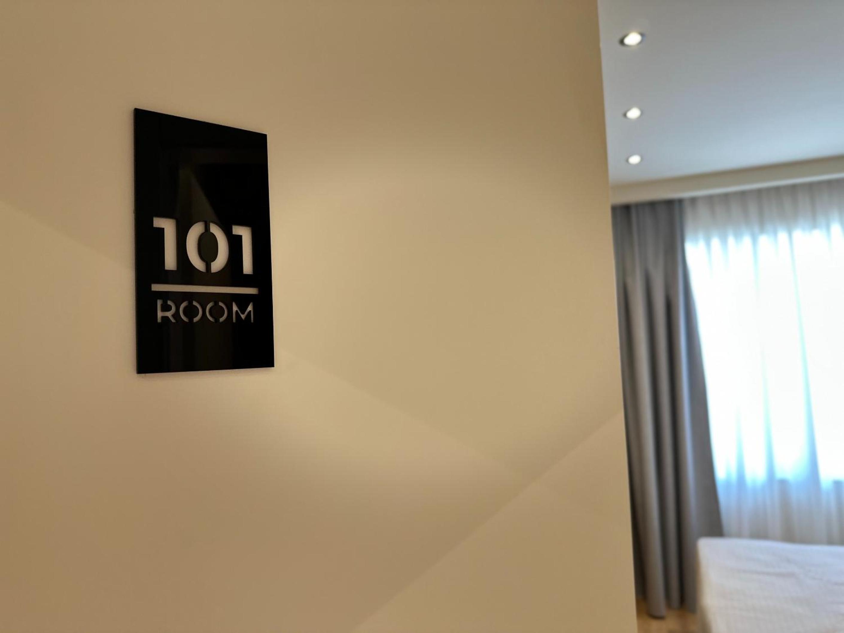 Double Room with Mountain View