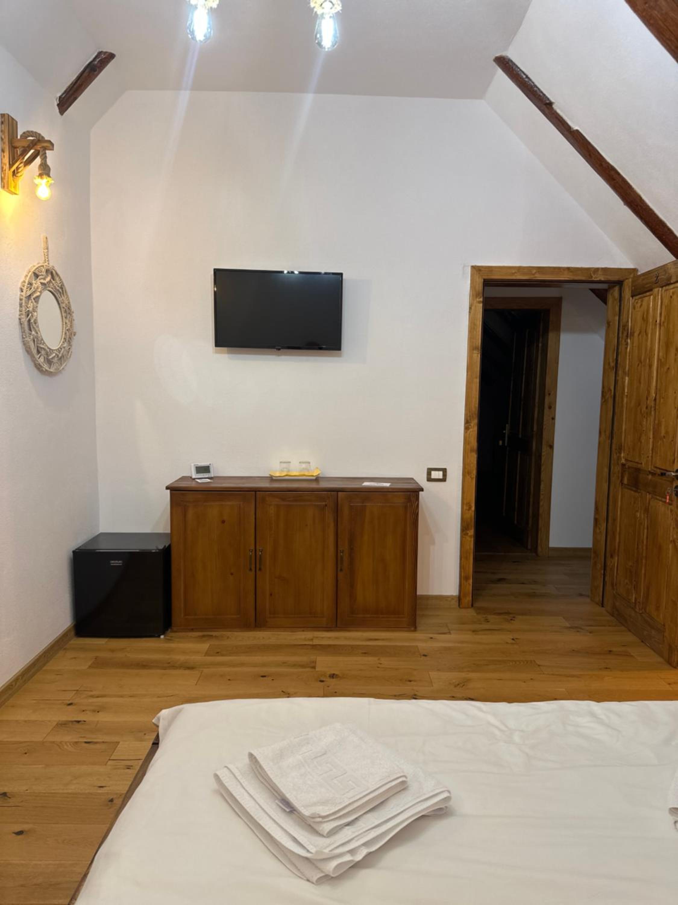 King Room with Mountain View photo 1