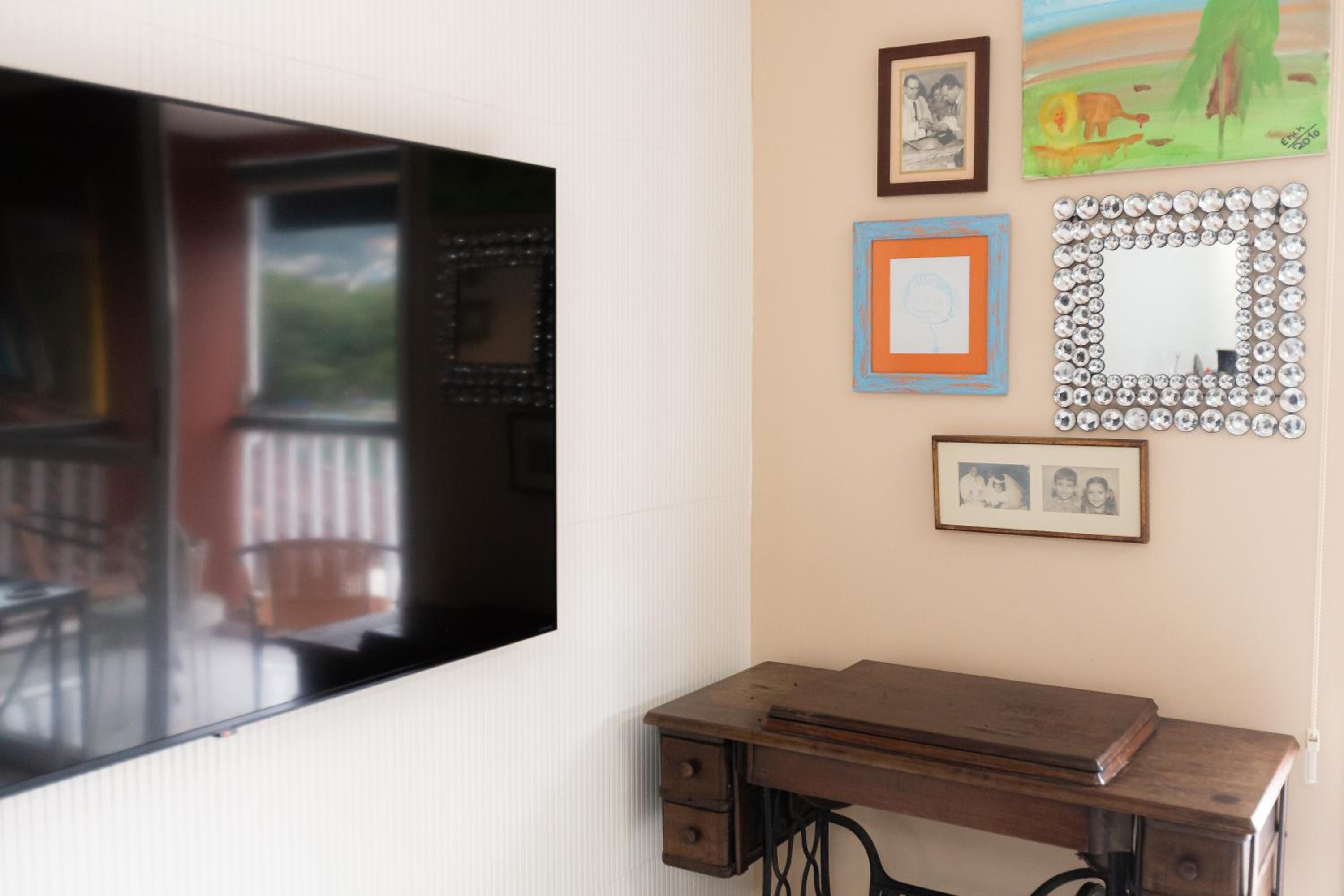 Apartment with Sea View - Photo 6