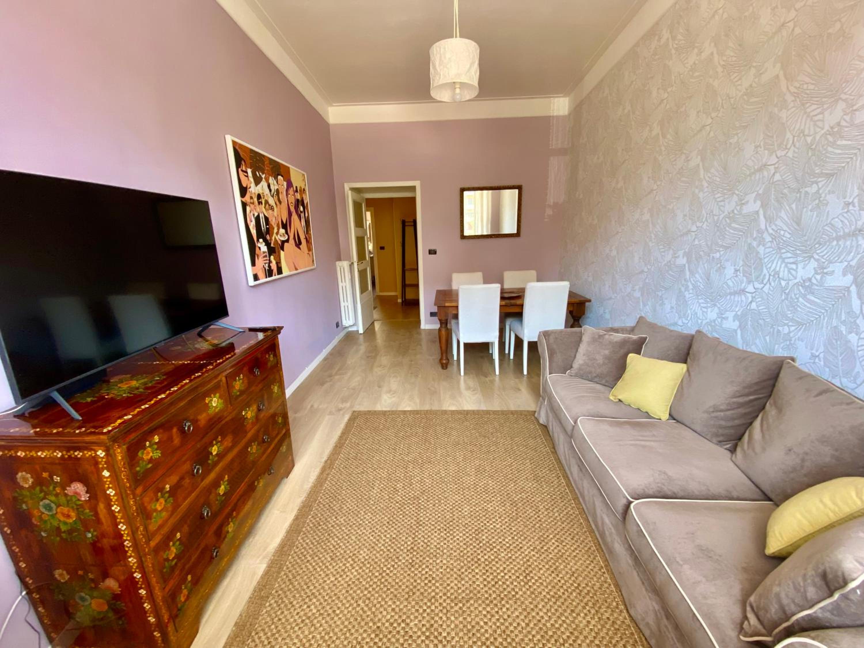 Deluxe Apartment