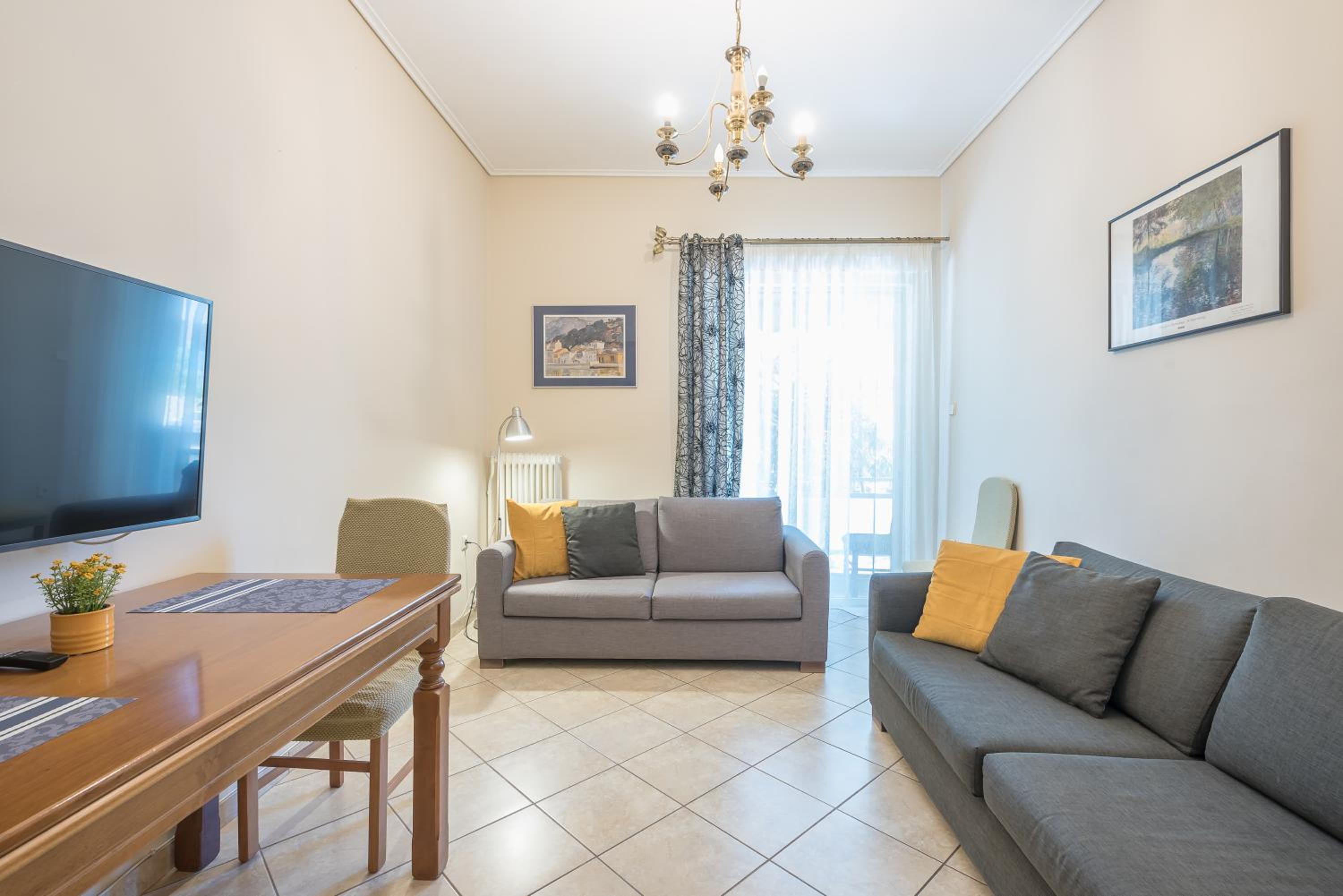 One-Bedroom Apartment