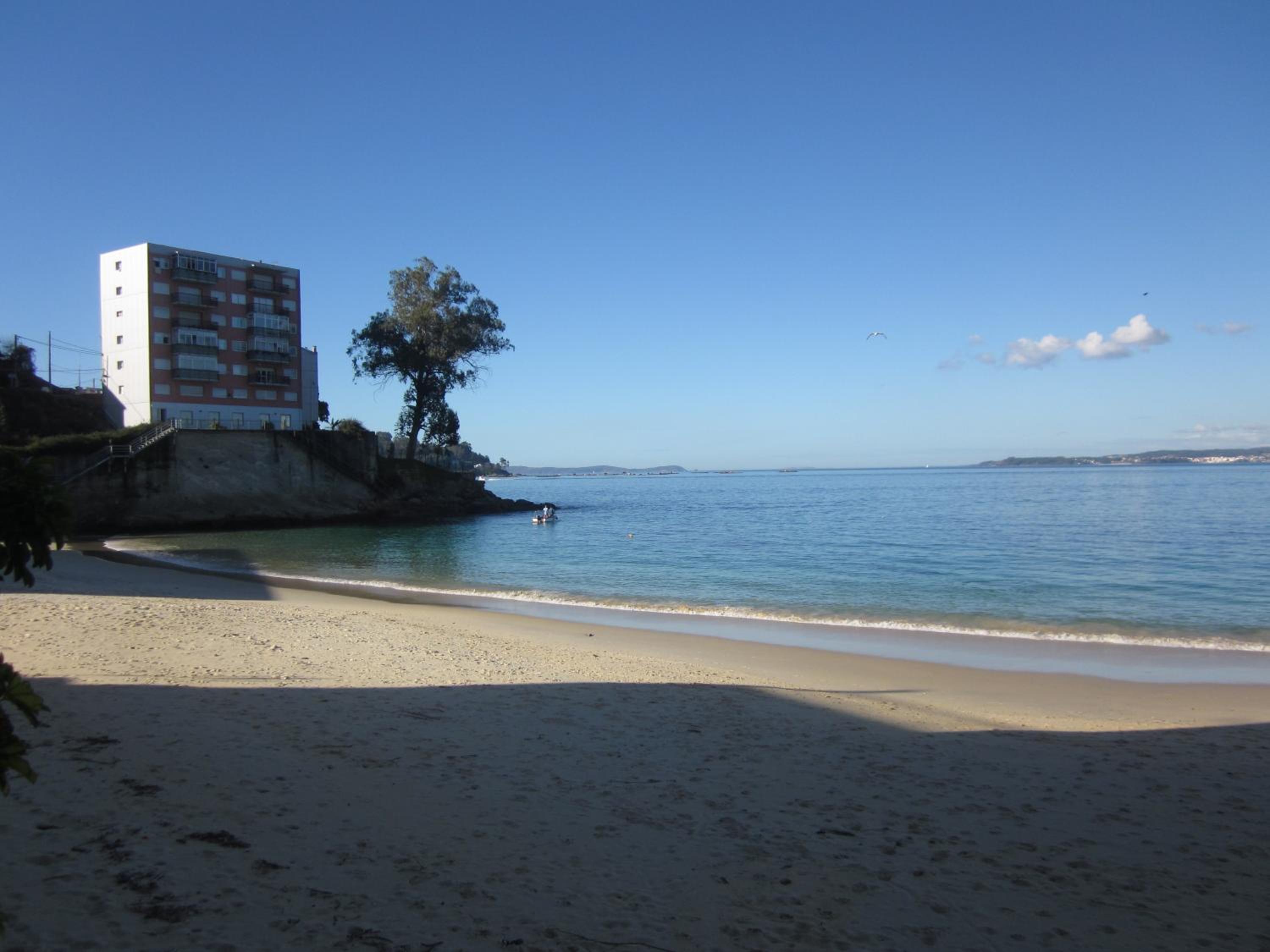 Double Room with Extra Bed with Sea View - Photo 7