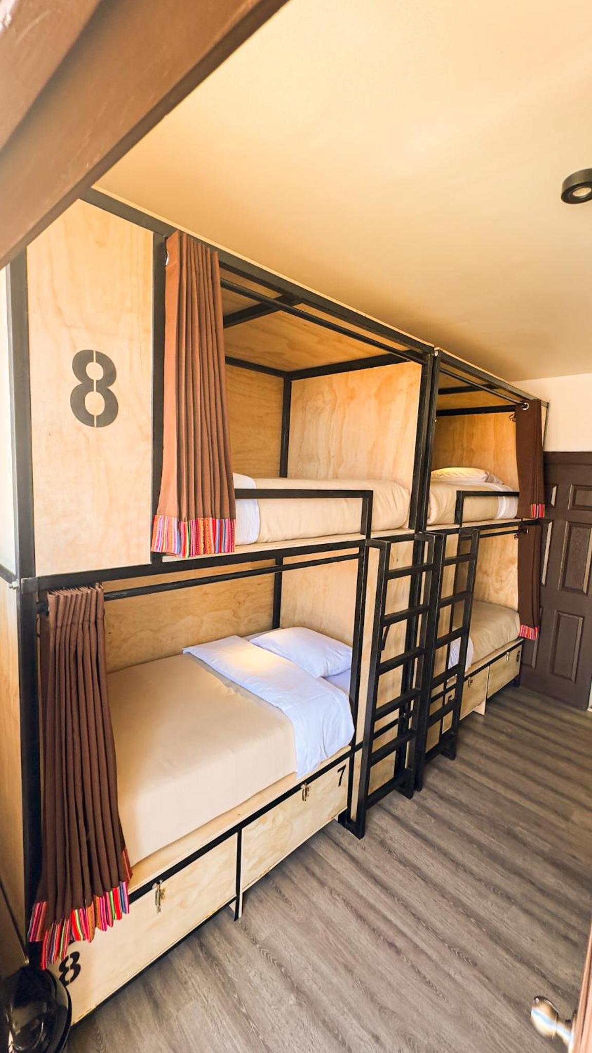 Bed in 8-Bed Mixed Dormitory Room photo 2