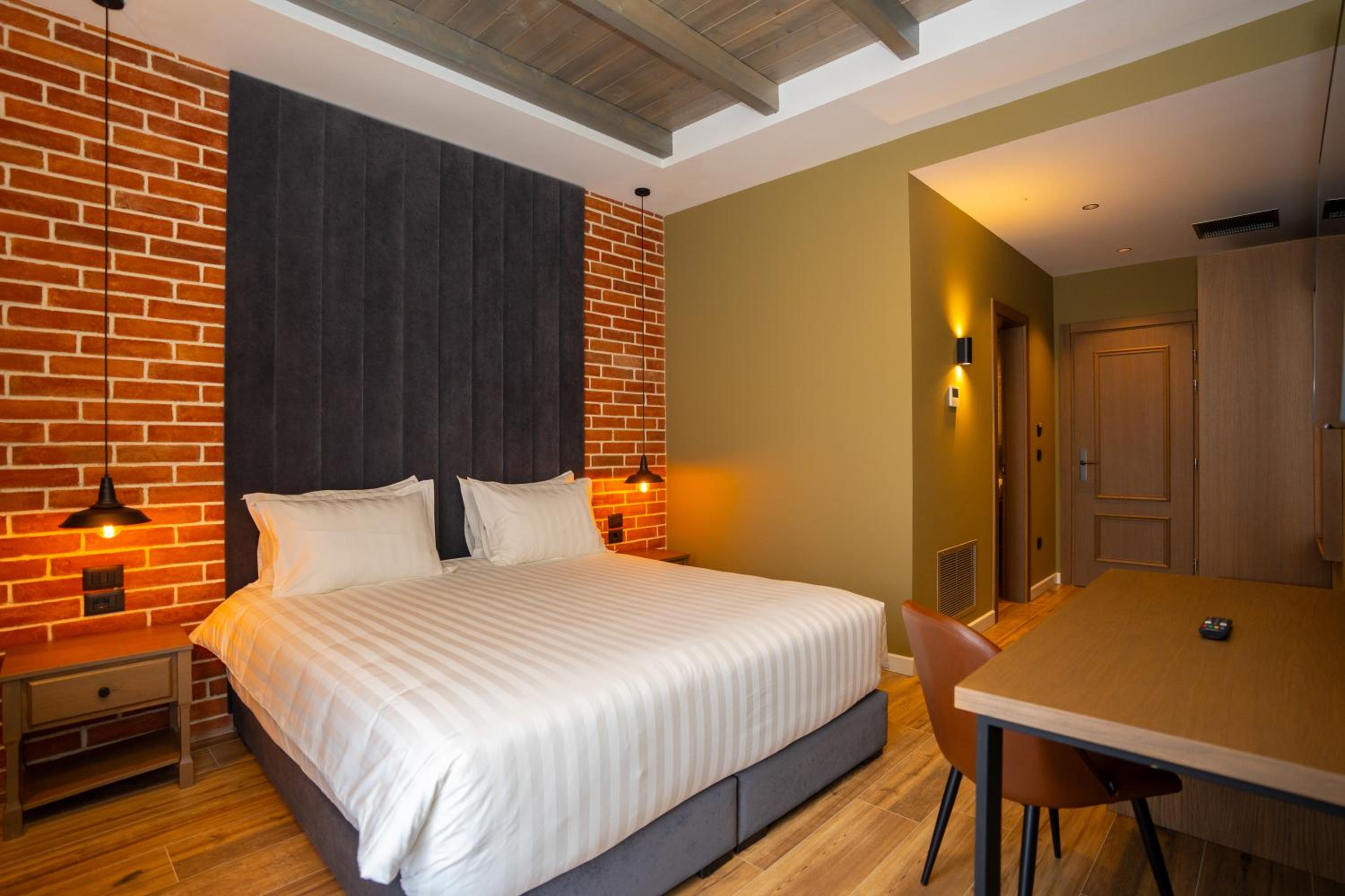 Double Room with Balcony photo 1