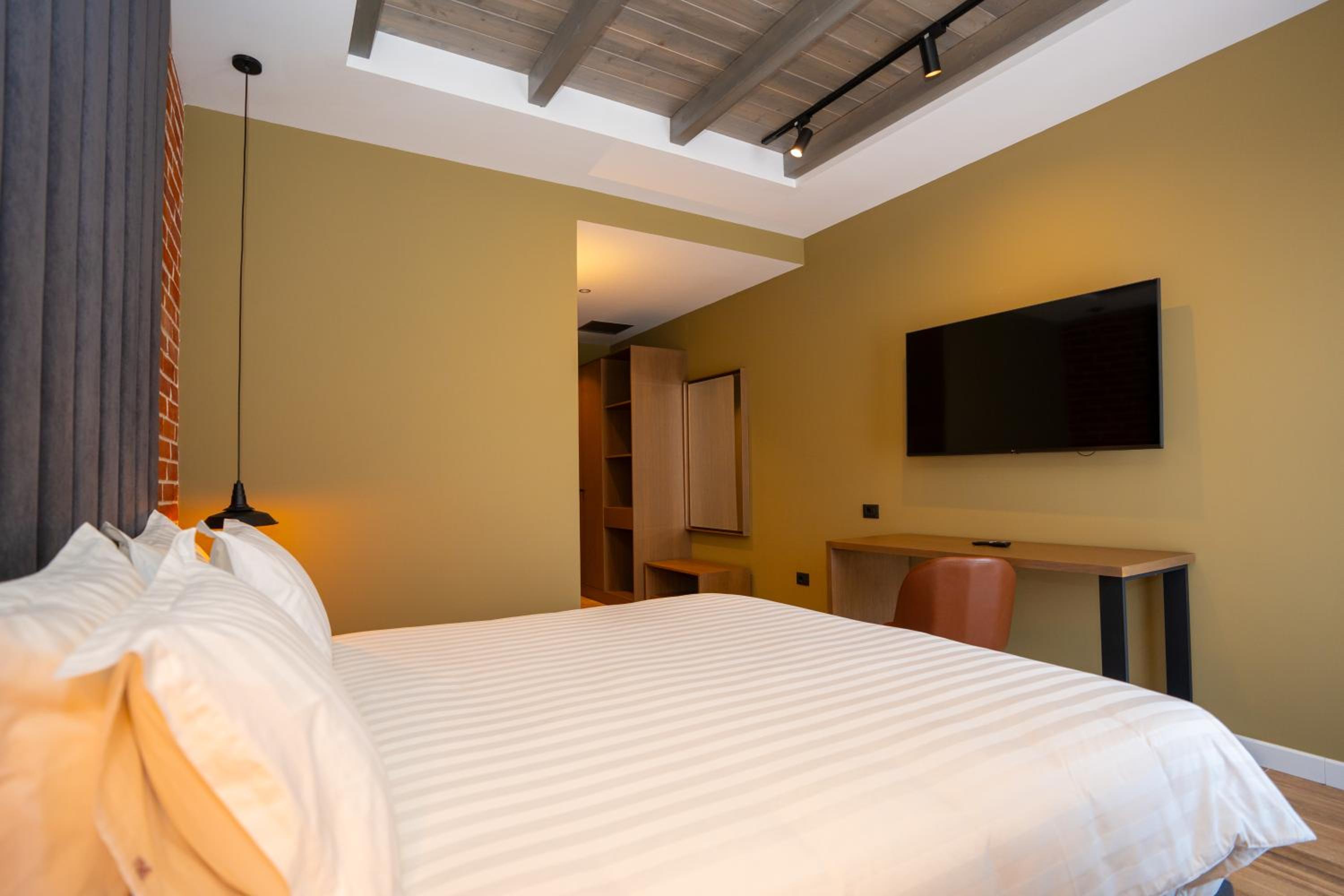 Double Room with Balcony photo 2