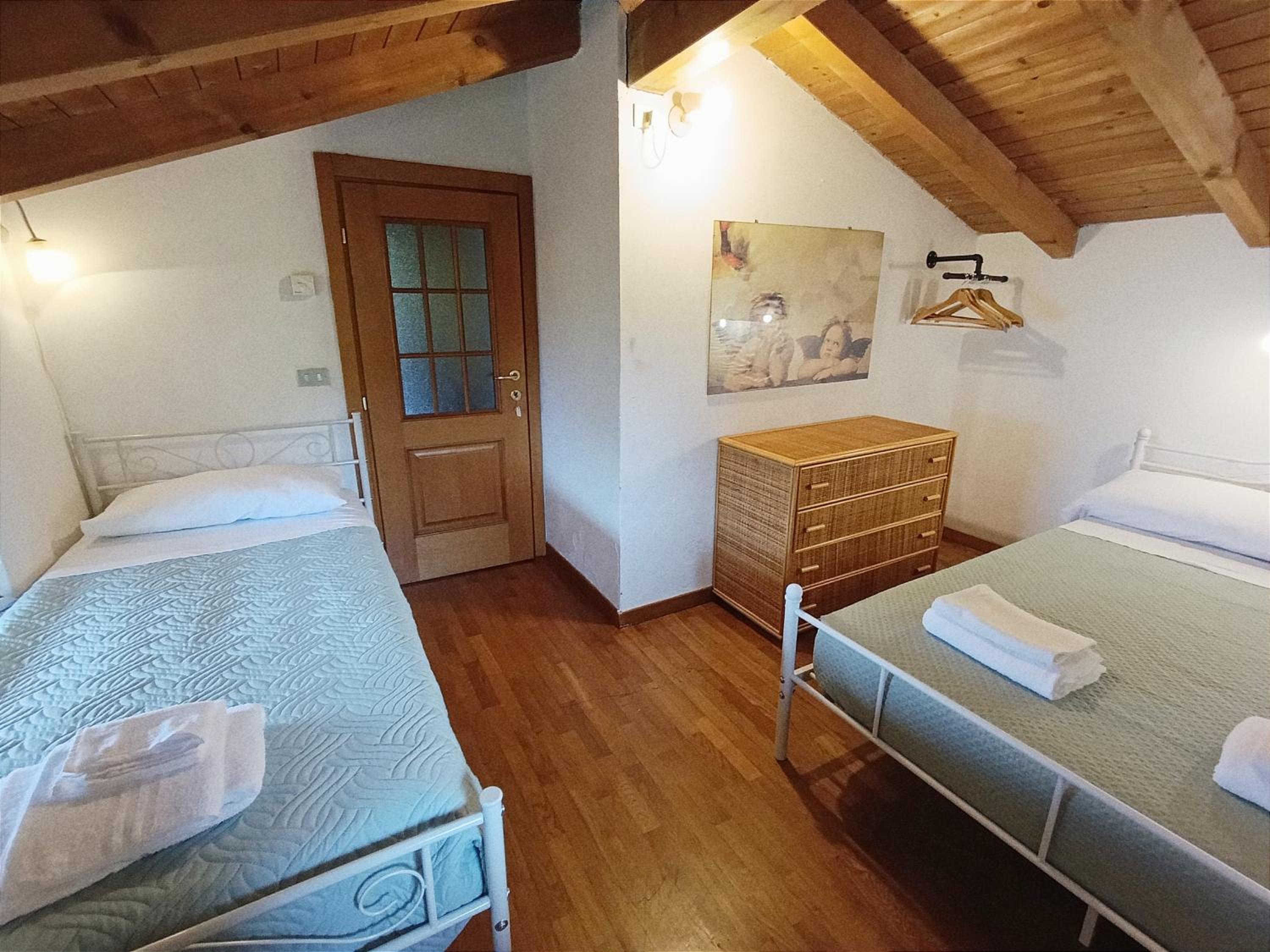 Four-Bedroom House photo 2